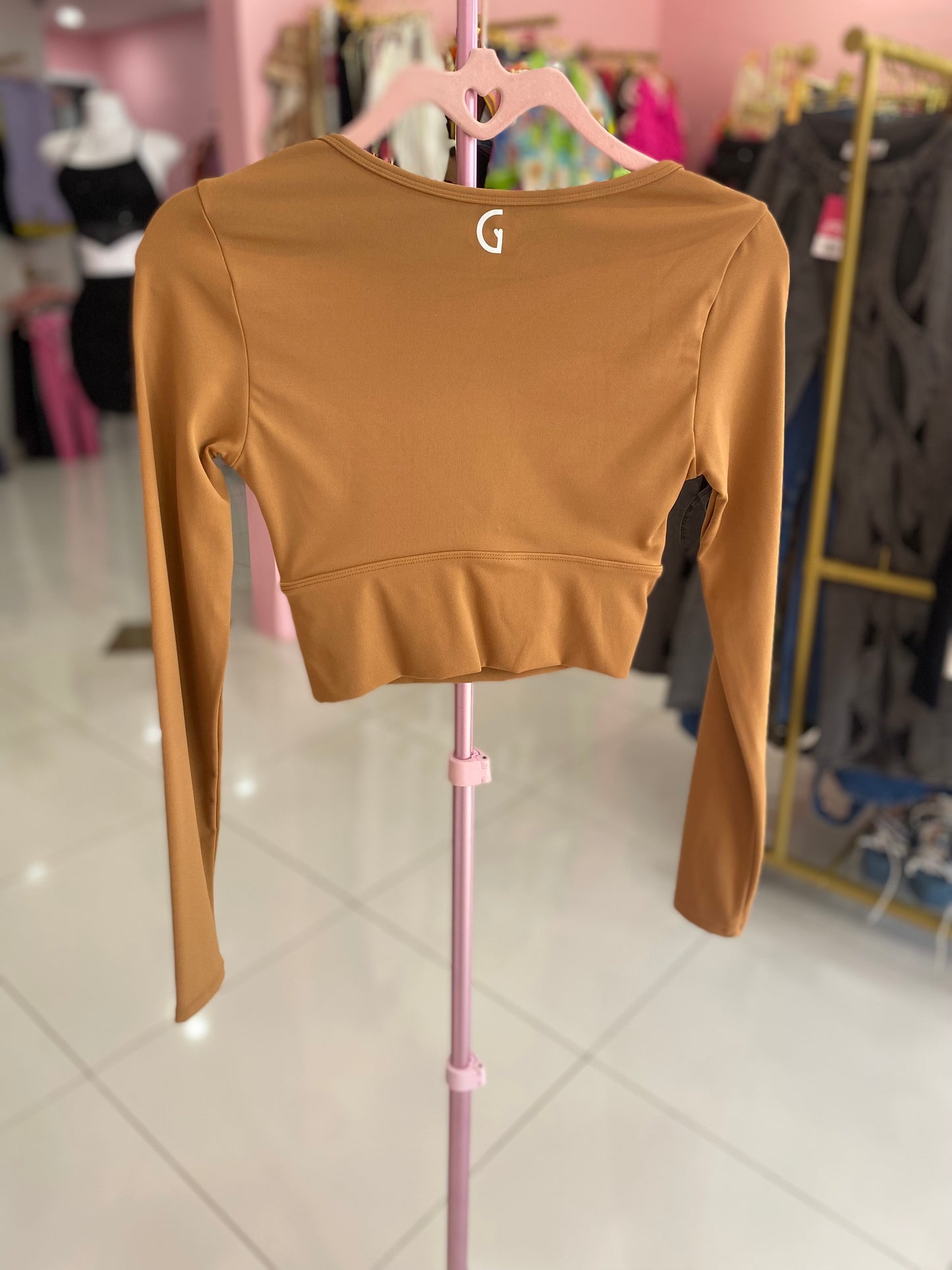 Ruffles Manga Larga Sport Top