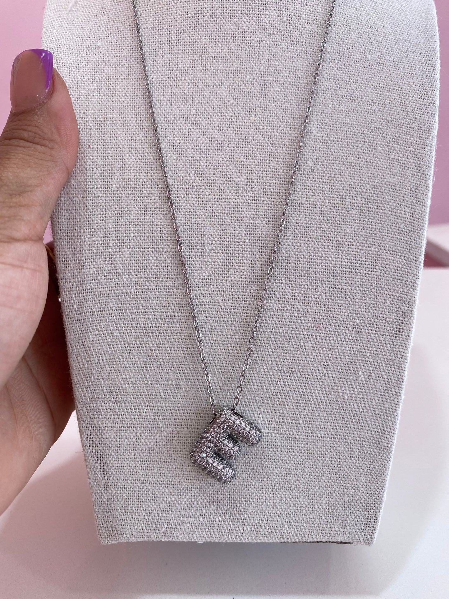 Cadena letra de cobre