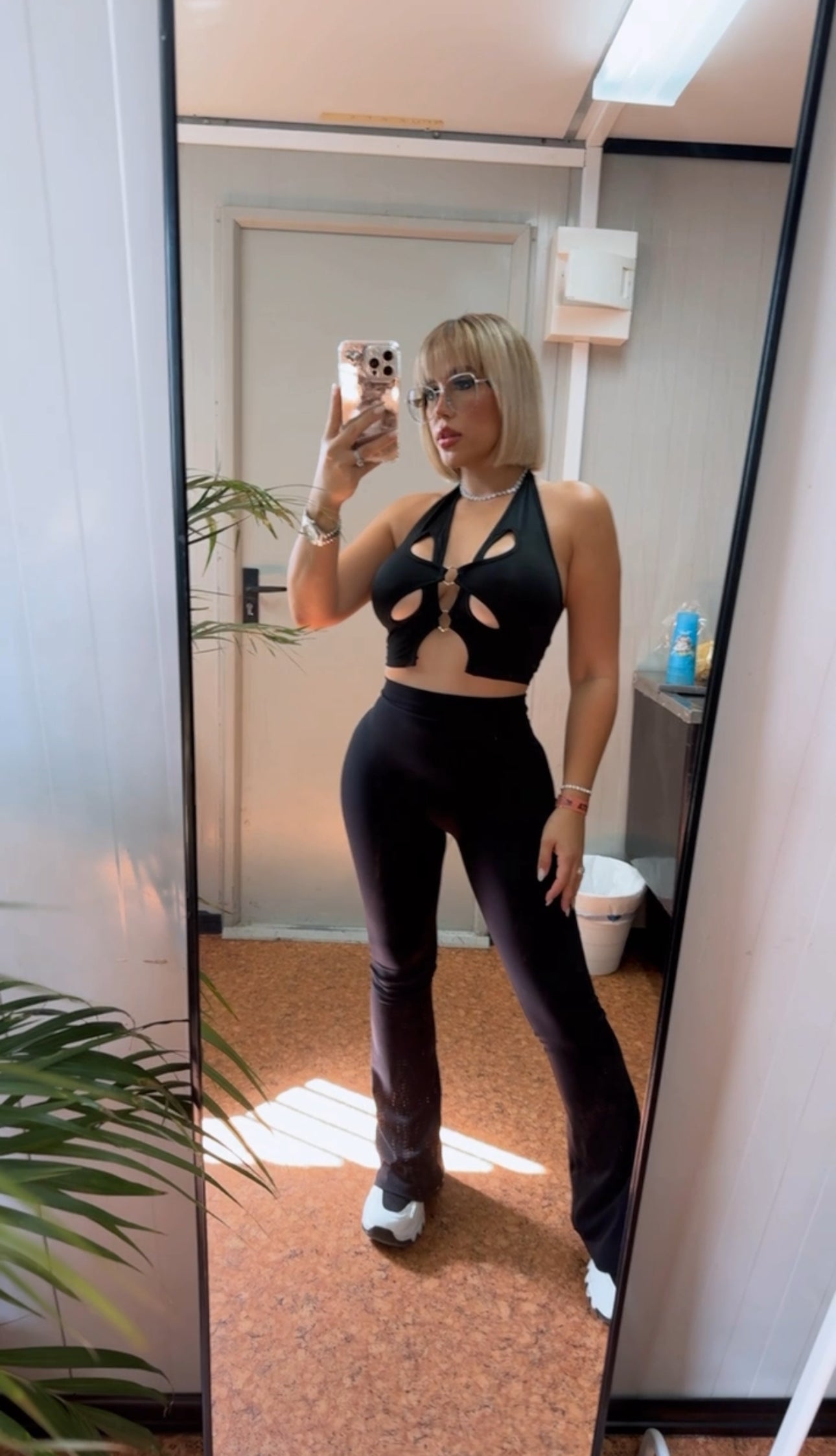 Mariposa black top