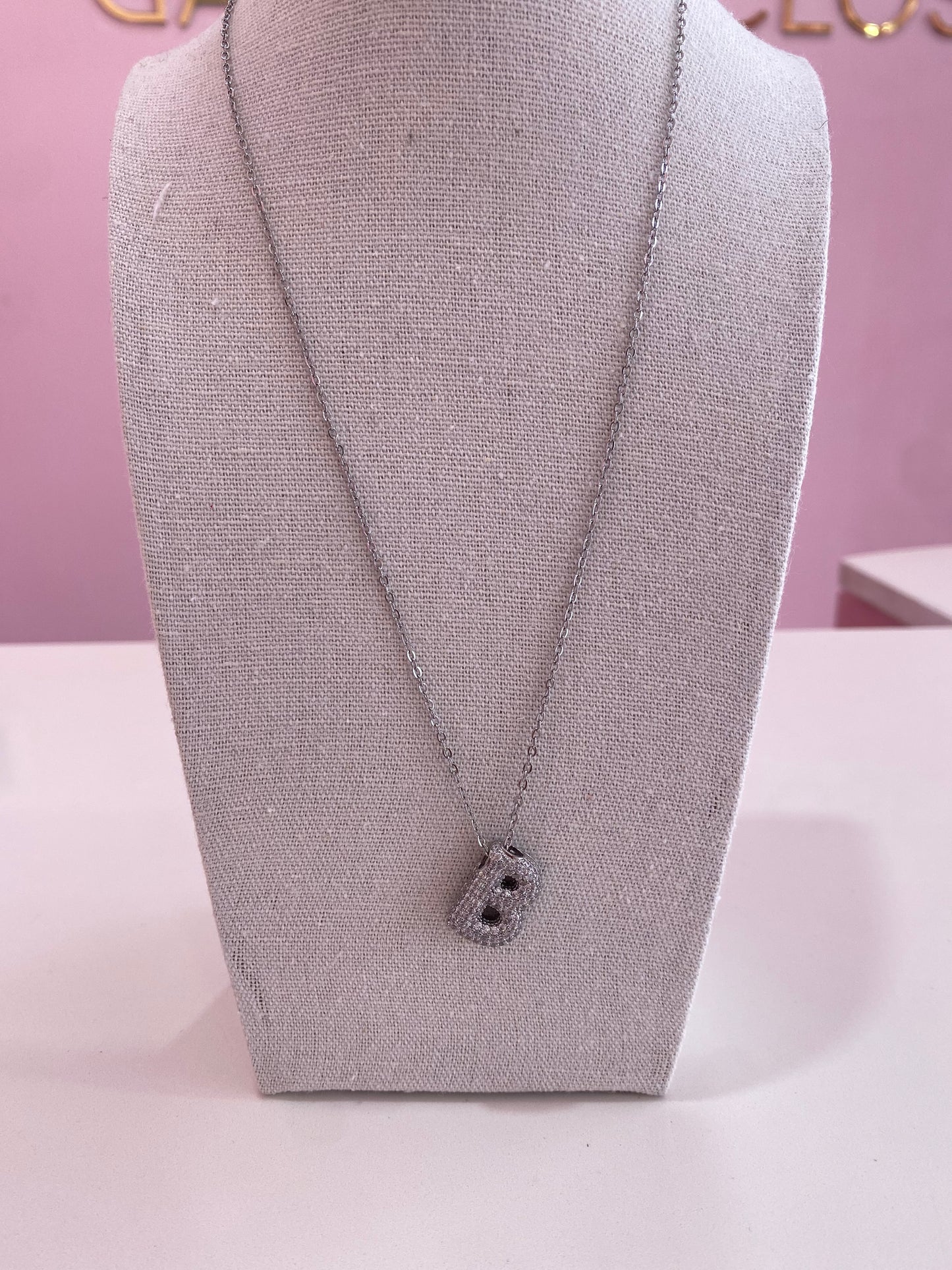 Cadena letra de cobre