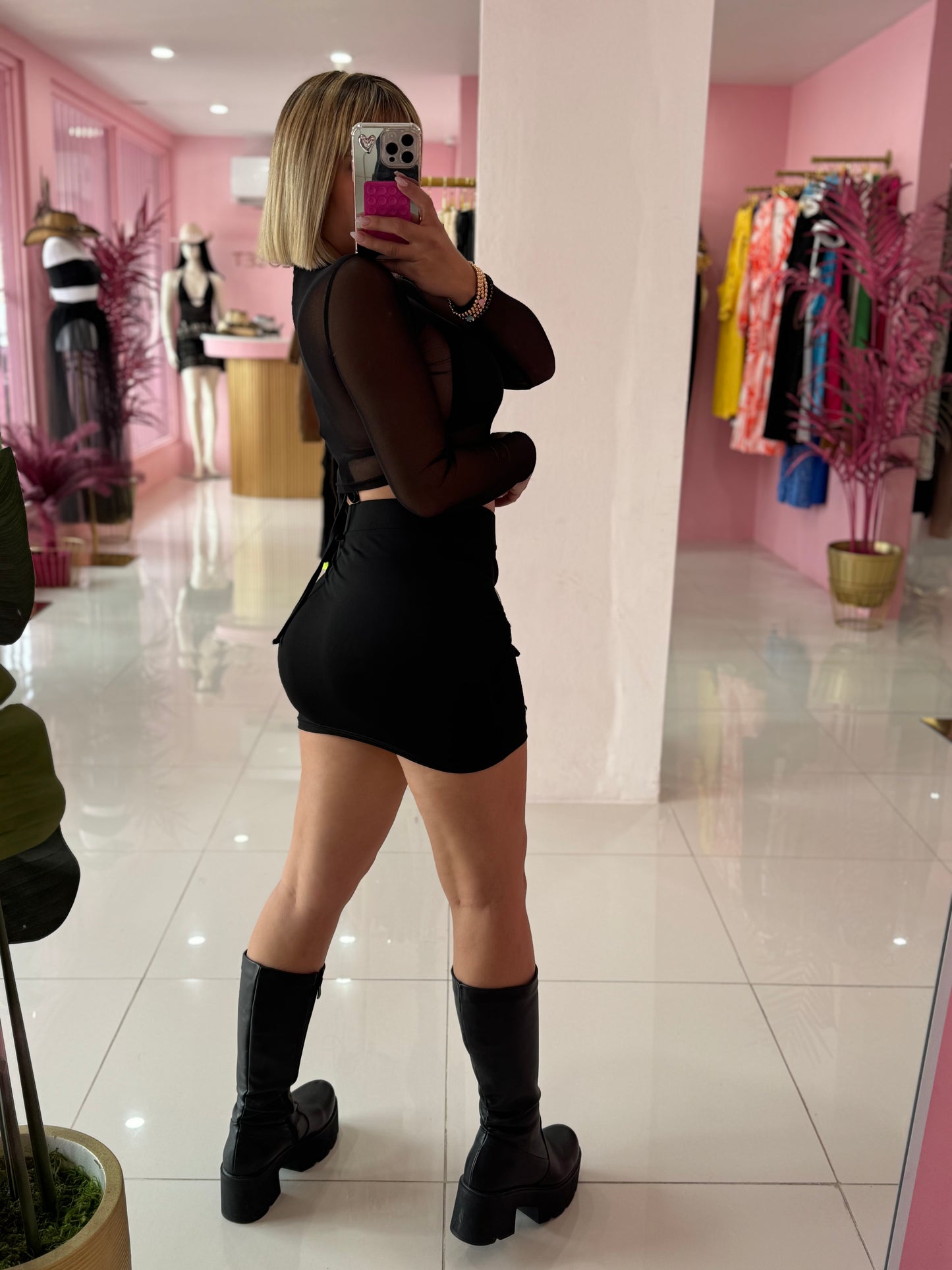 Set Mesh skirt