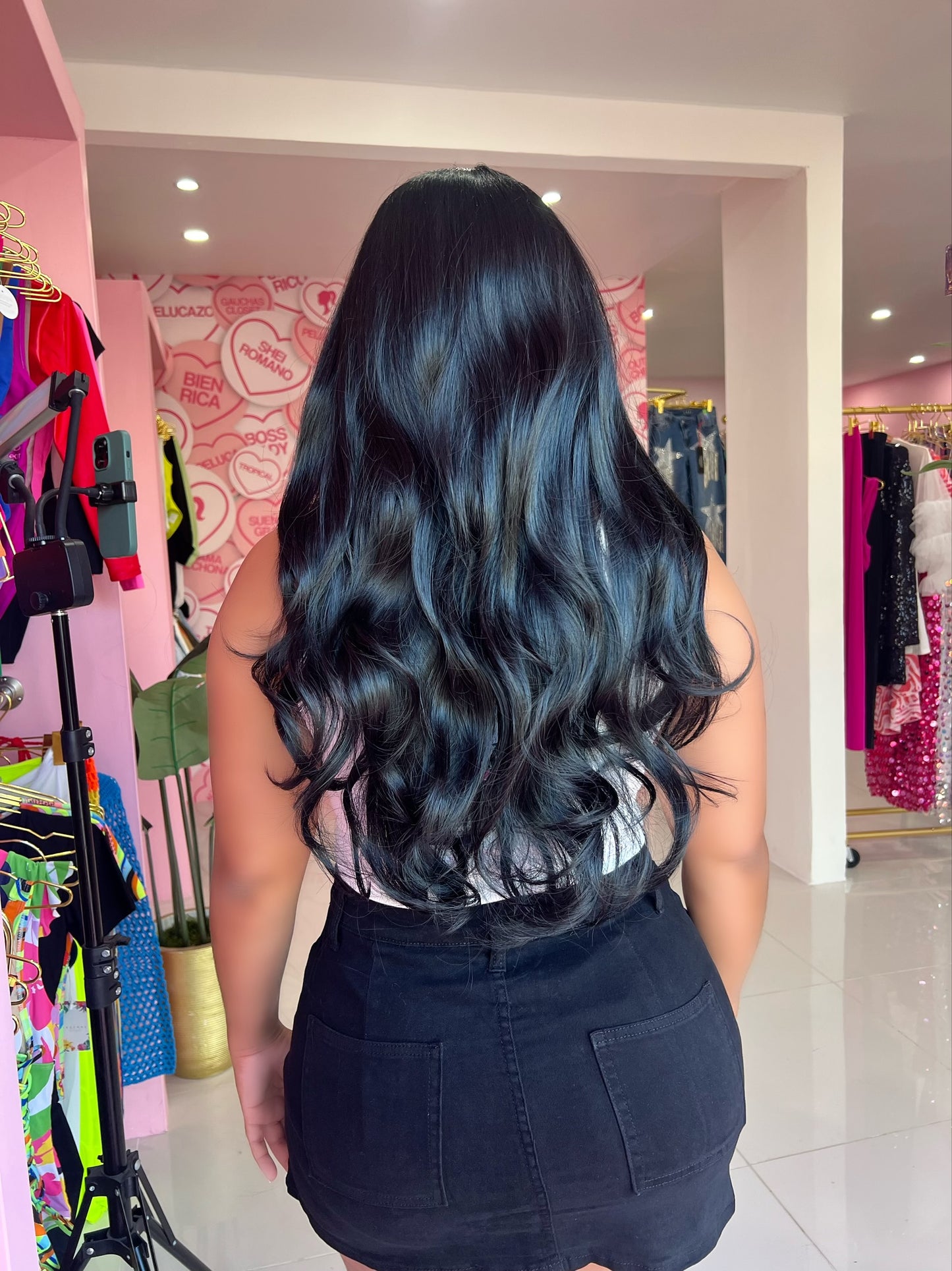 26 Premium Black Waves