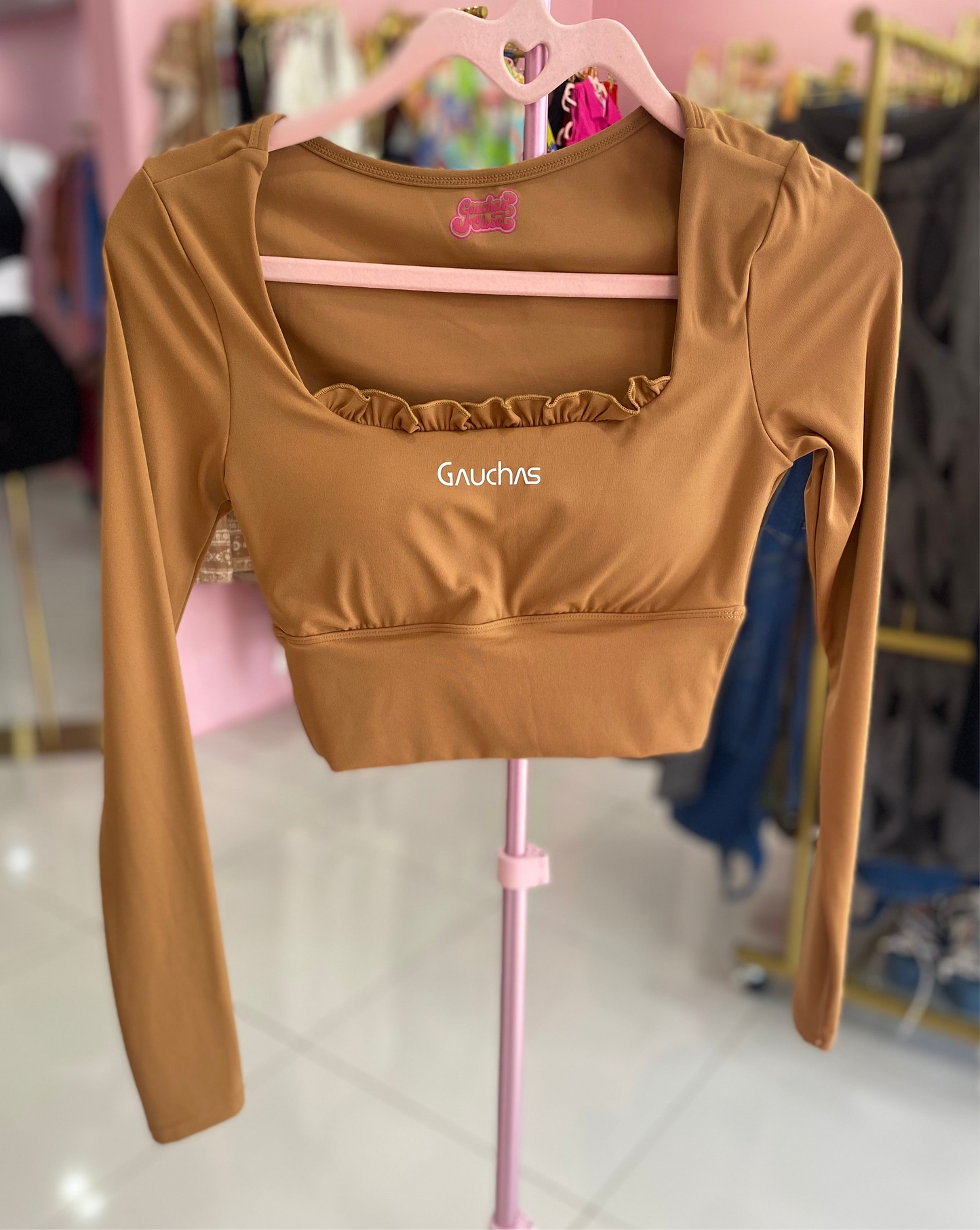 Ruffles Manga Larga Sport Top