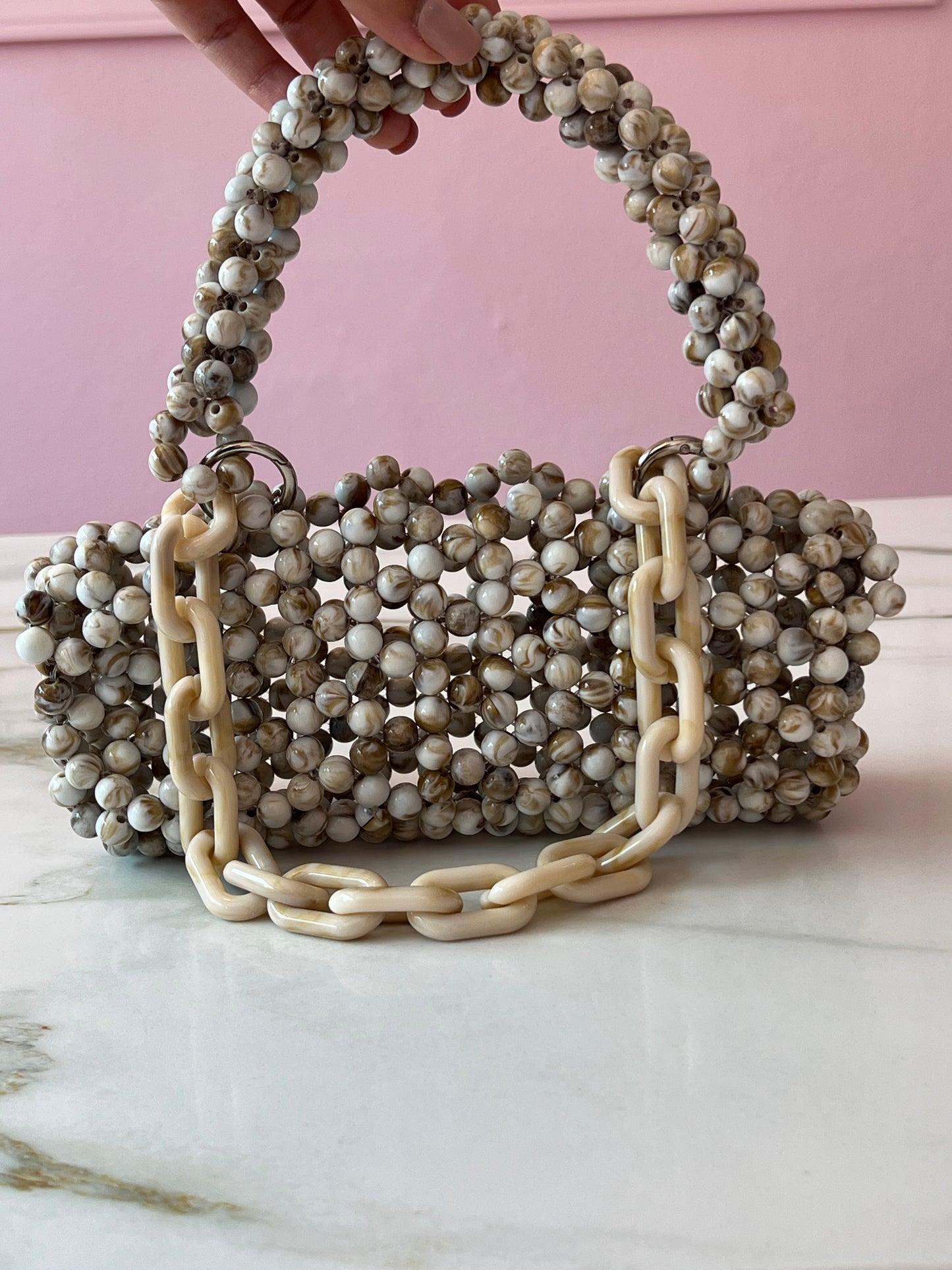 Beaded cartera