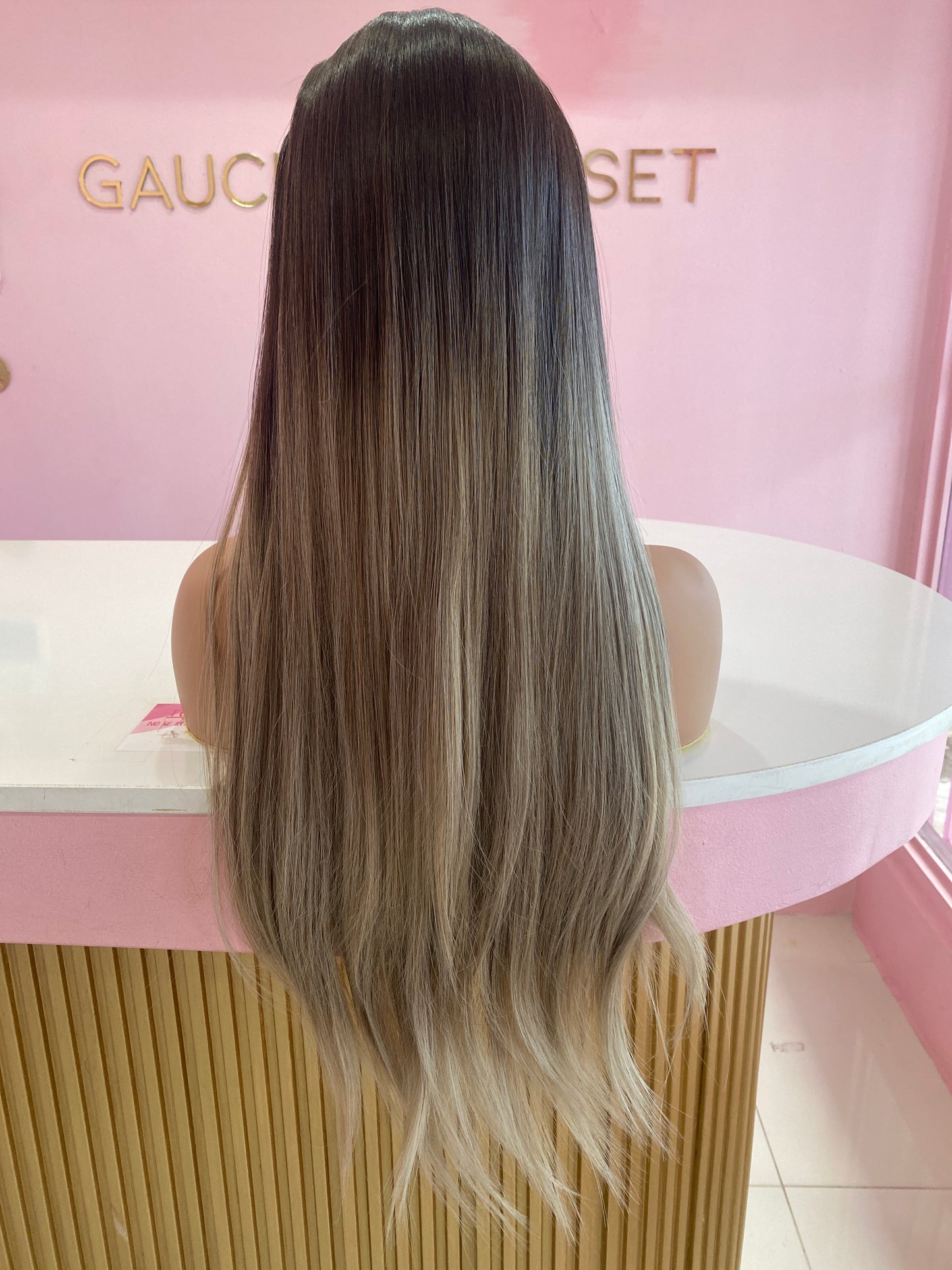 Ash ombre lacia