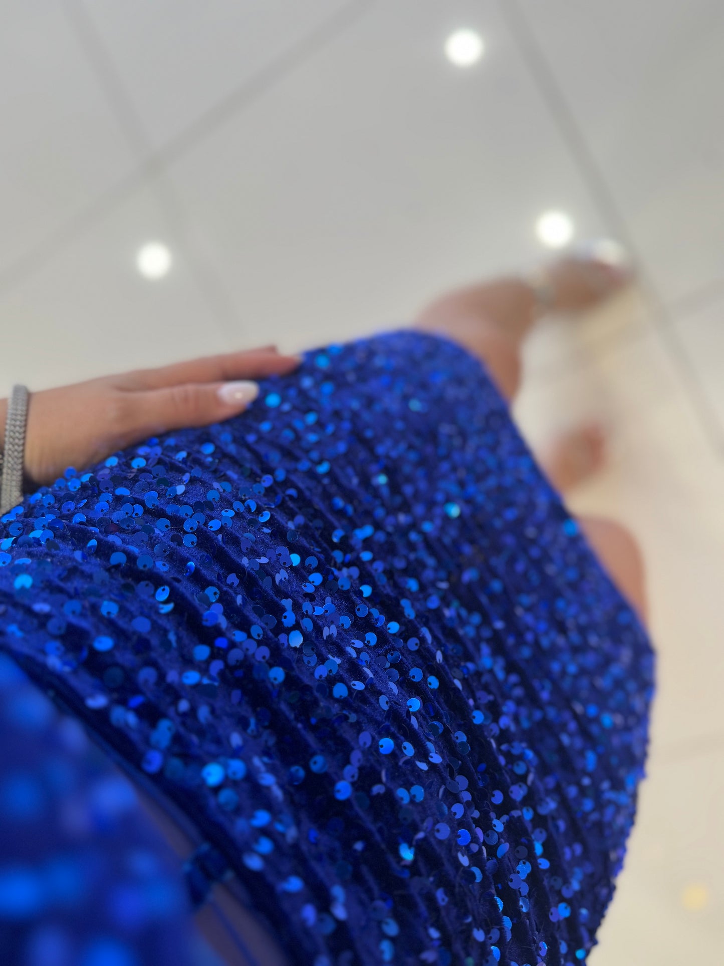 Cross lentejuelas dress