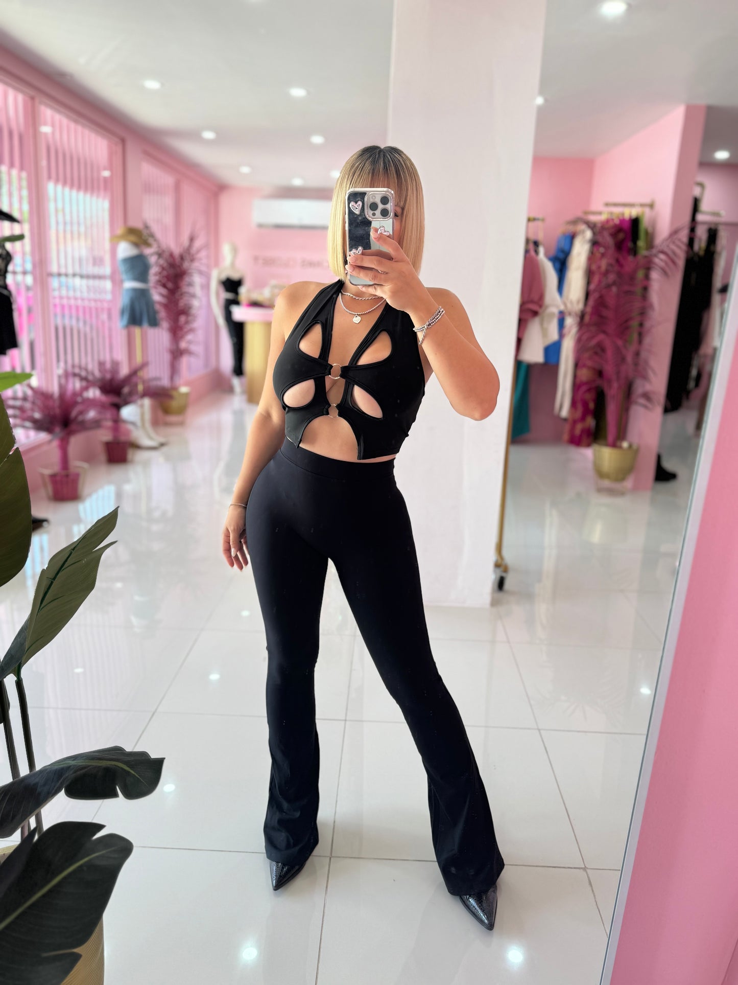 Mariposa black top