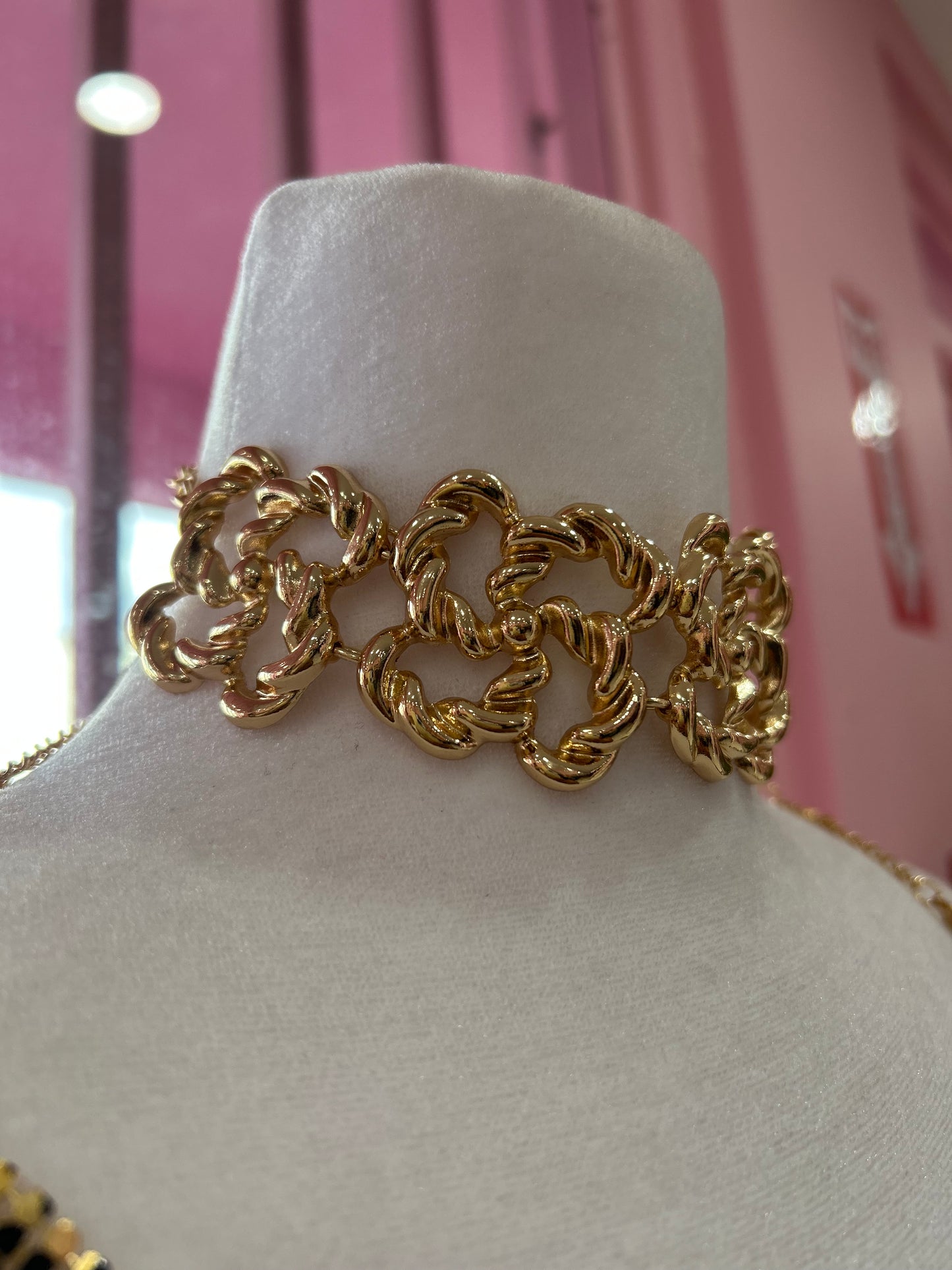 Flower Choker