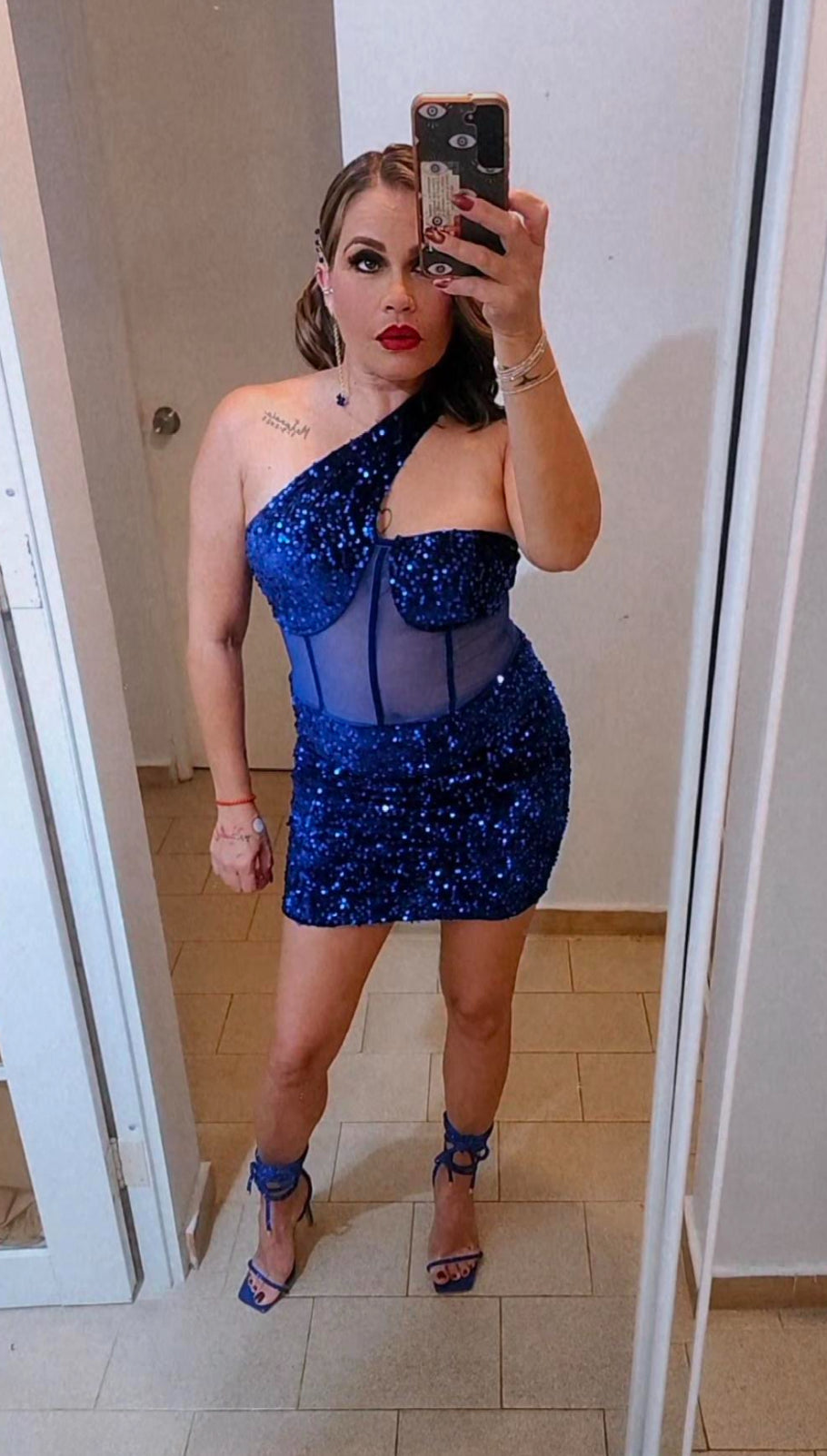 Cross lentejuelas dress