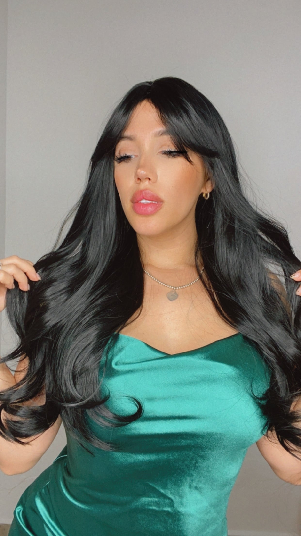 26 Premium Black Waves