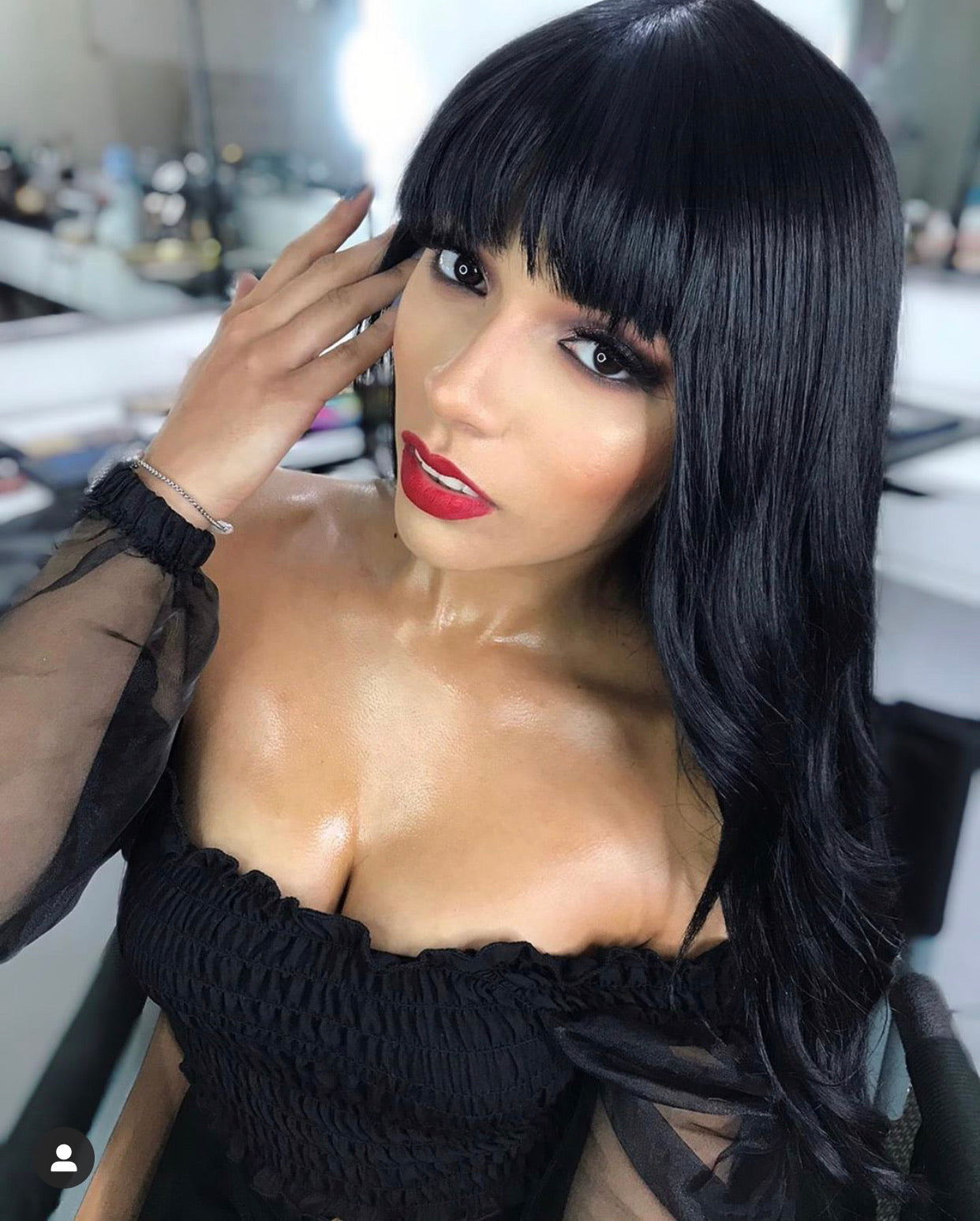 26 Premium Black Waves