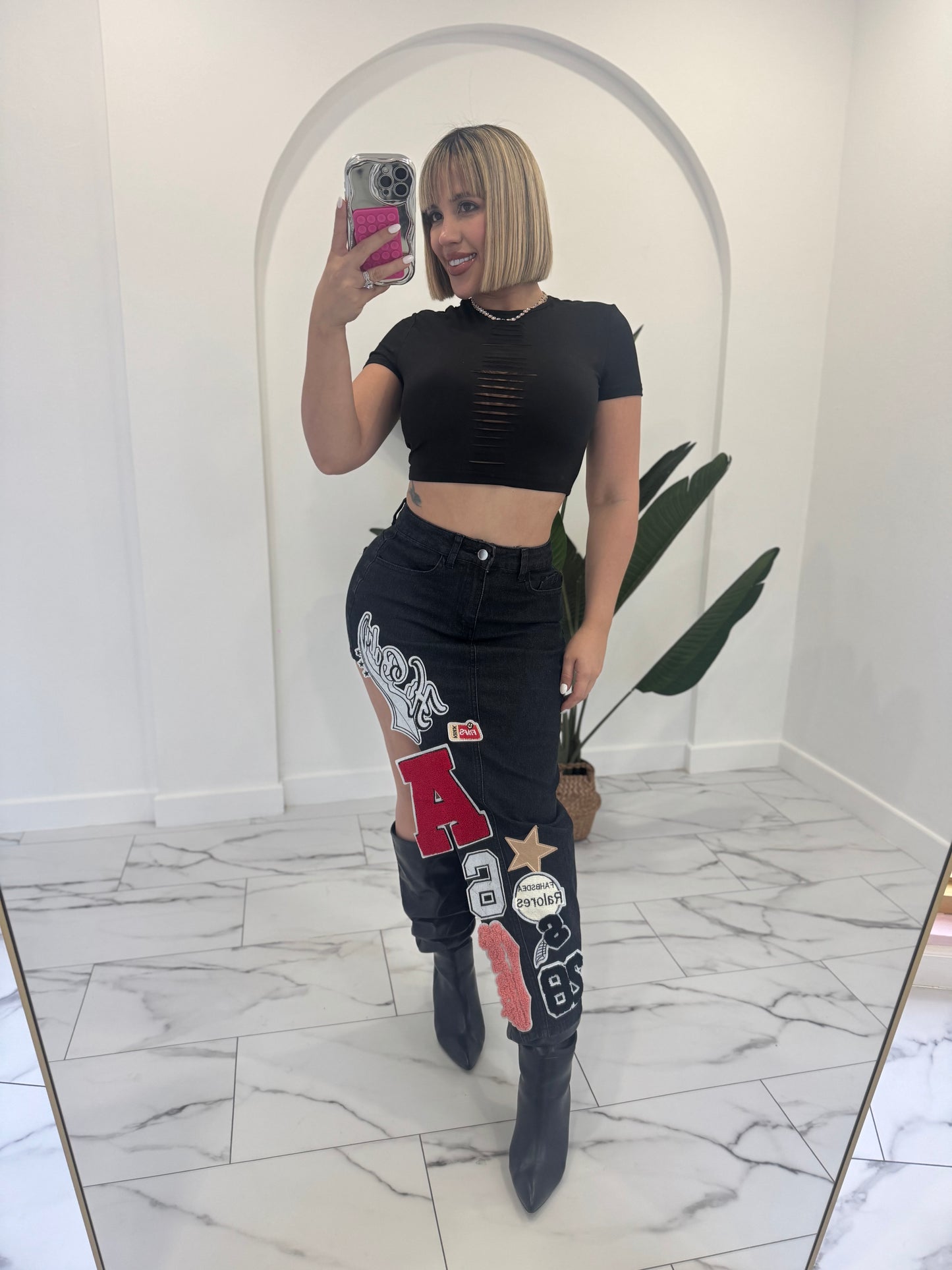 A Maxi denim Skirt