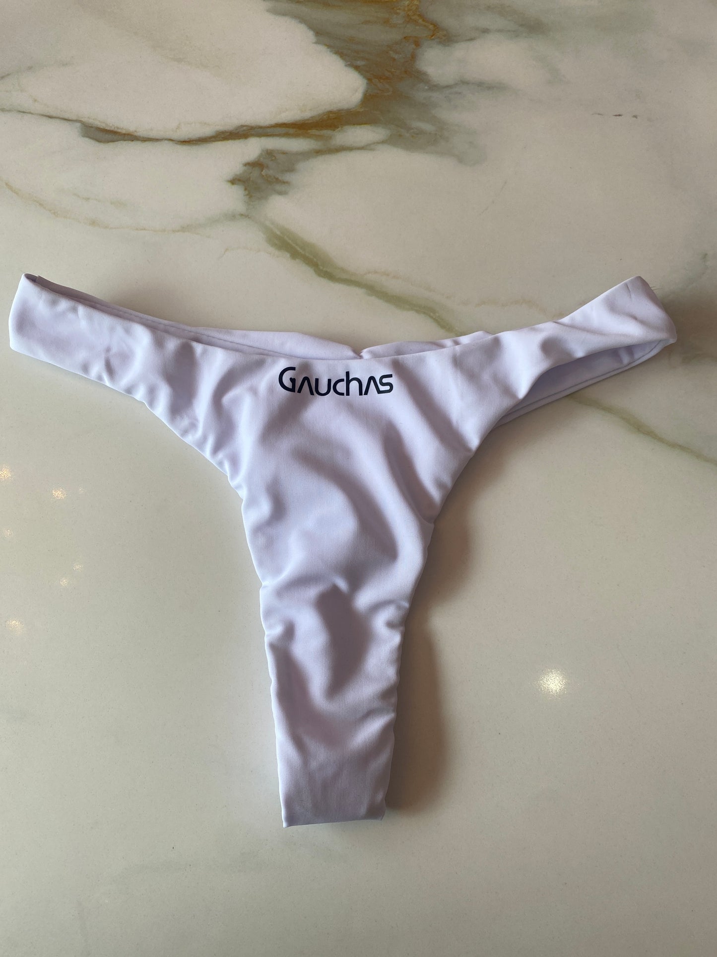 Gauchas low tanga bikini