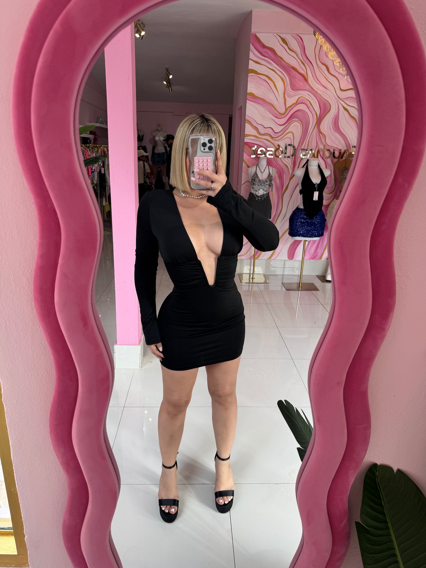 Escote bodycon dress