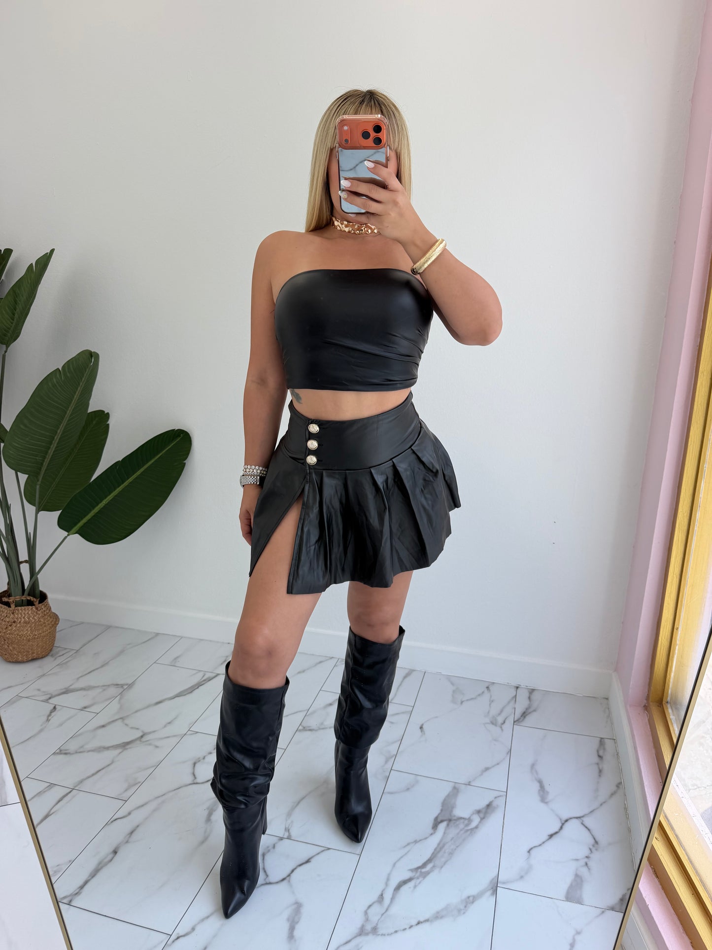 Rock leather skirt