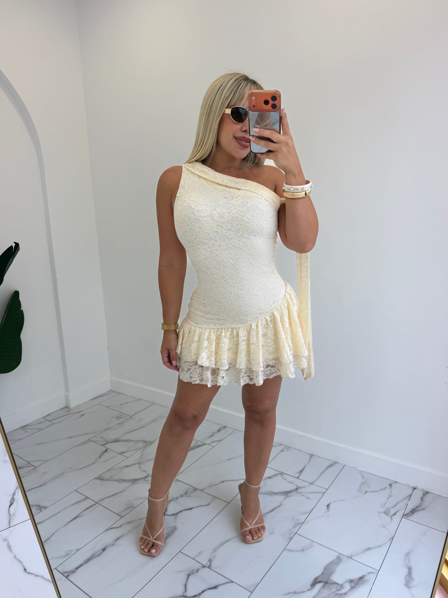 Bond lace dress