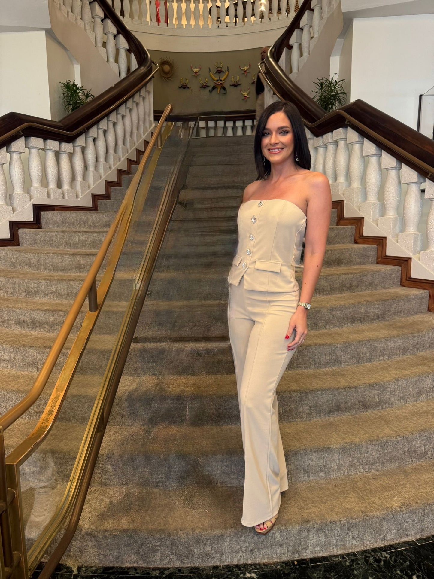 Elegant LA set