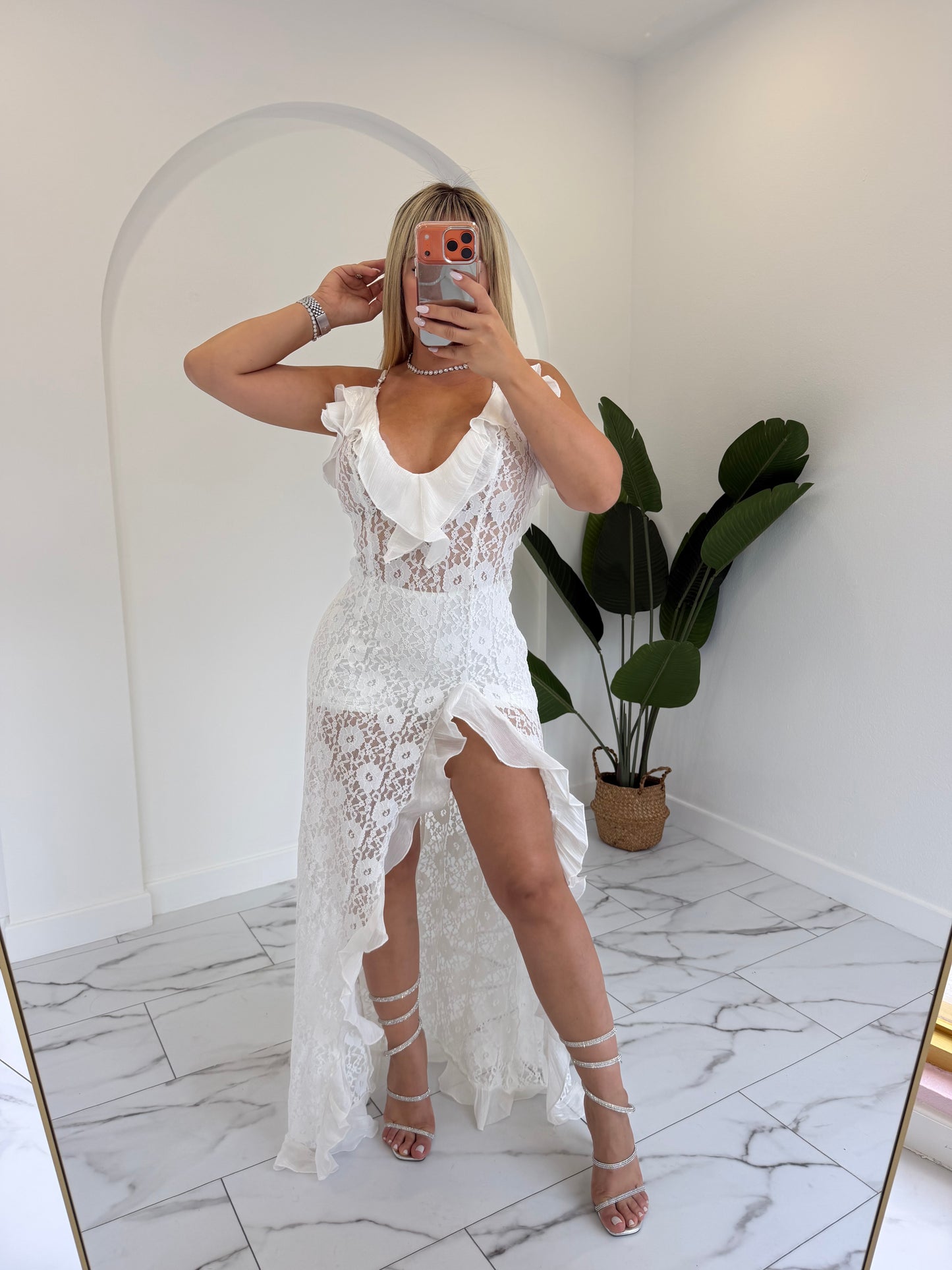 Encaje White Dress