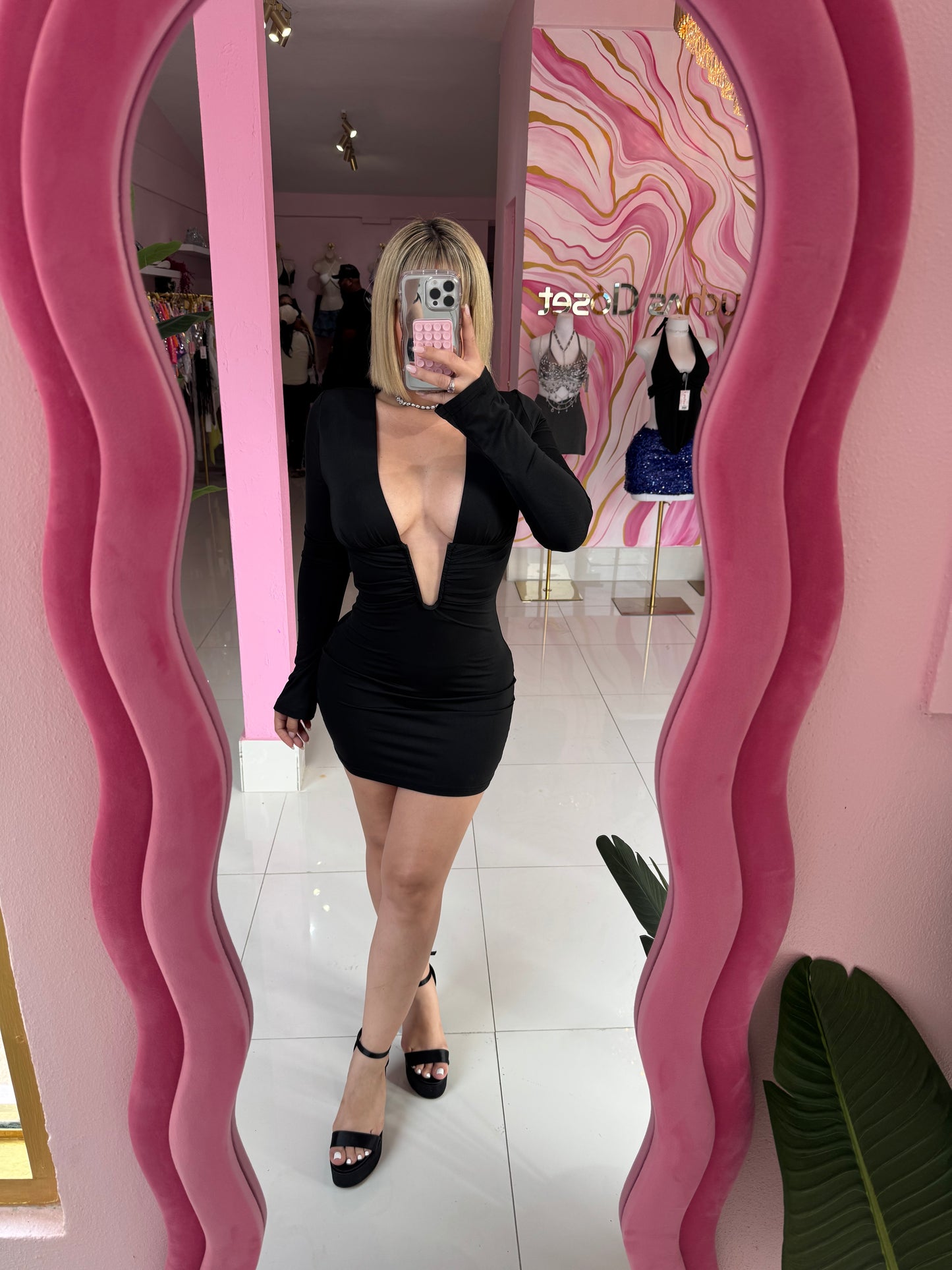 Escote bodycon dress