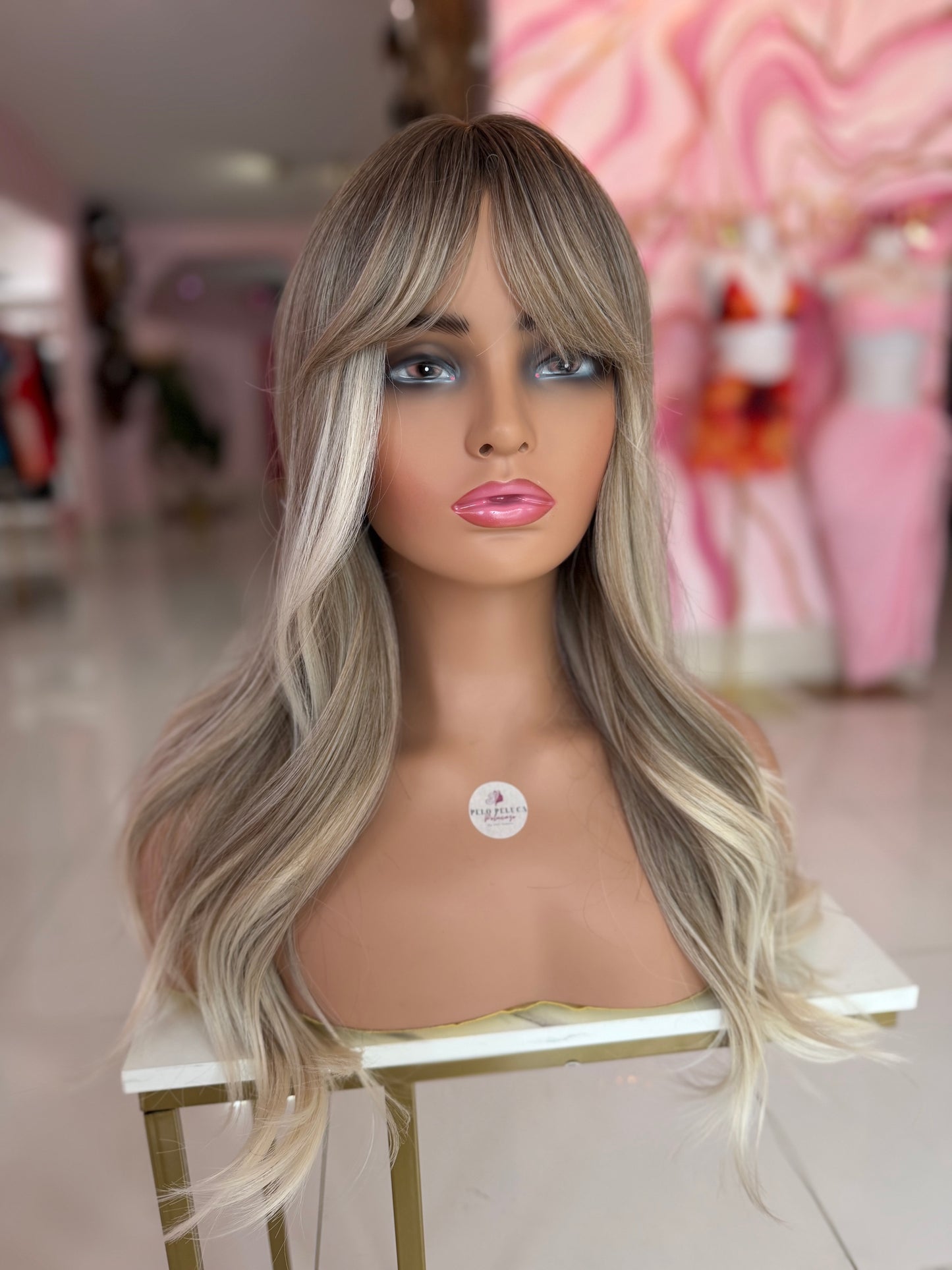 Blond Patricia