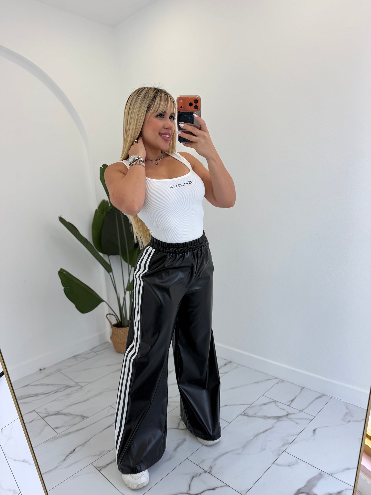 Jogger leather