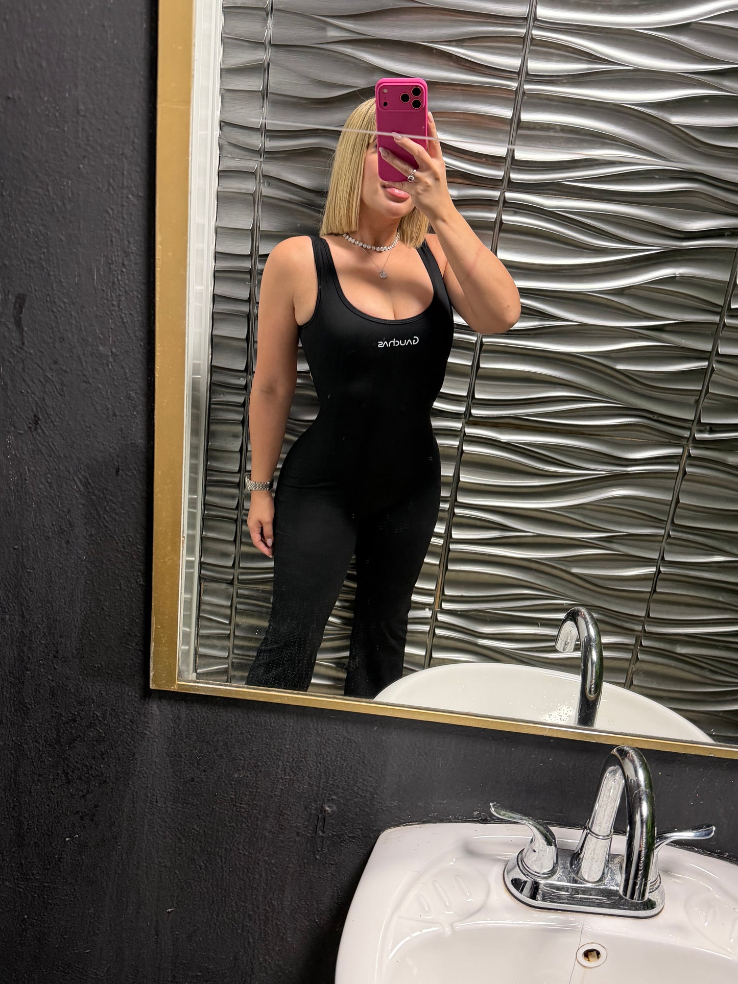 Enterito Palazzo Deportivo (tall girls)