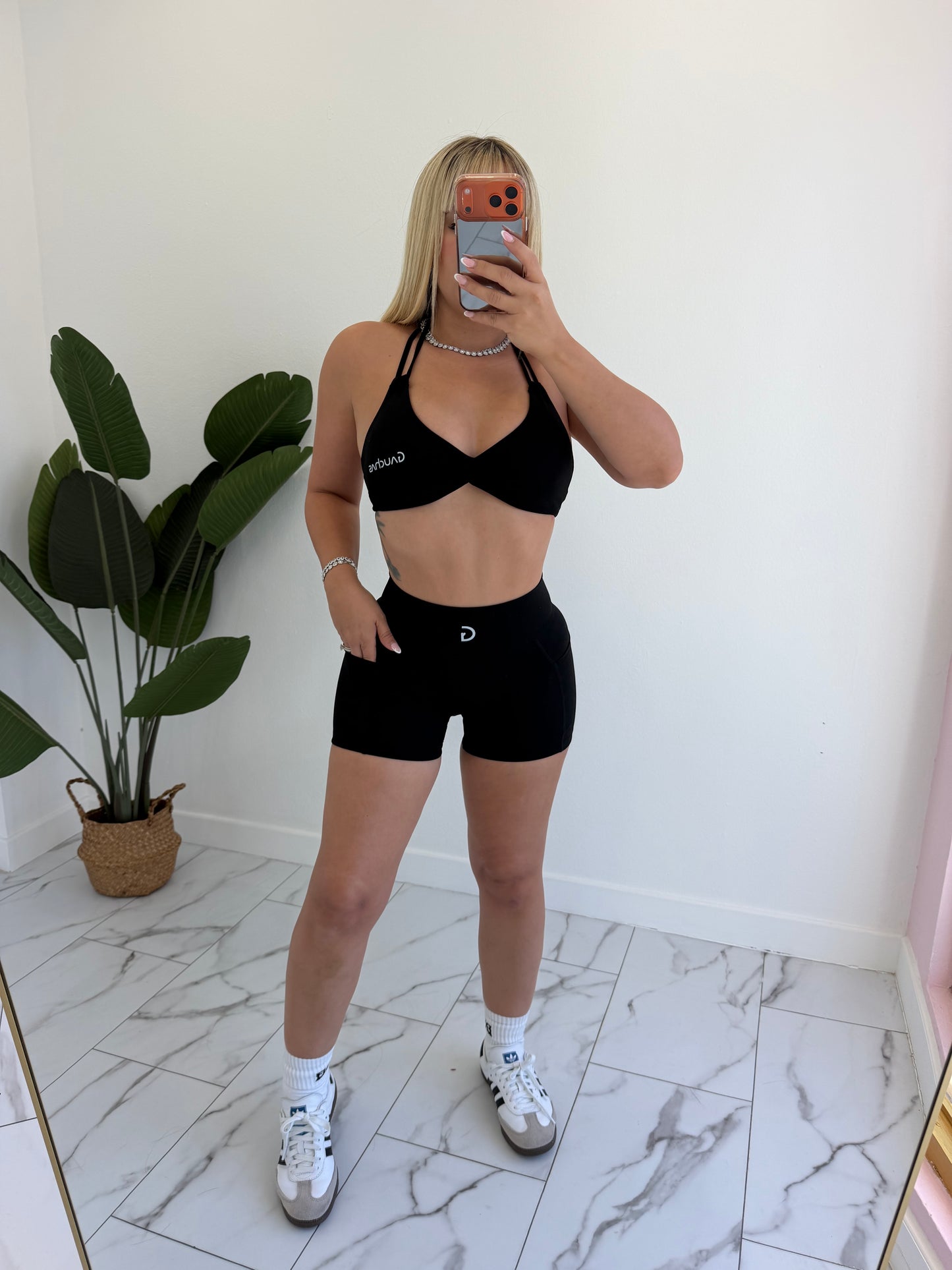 G short set