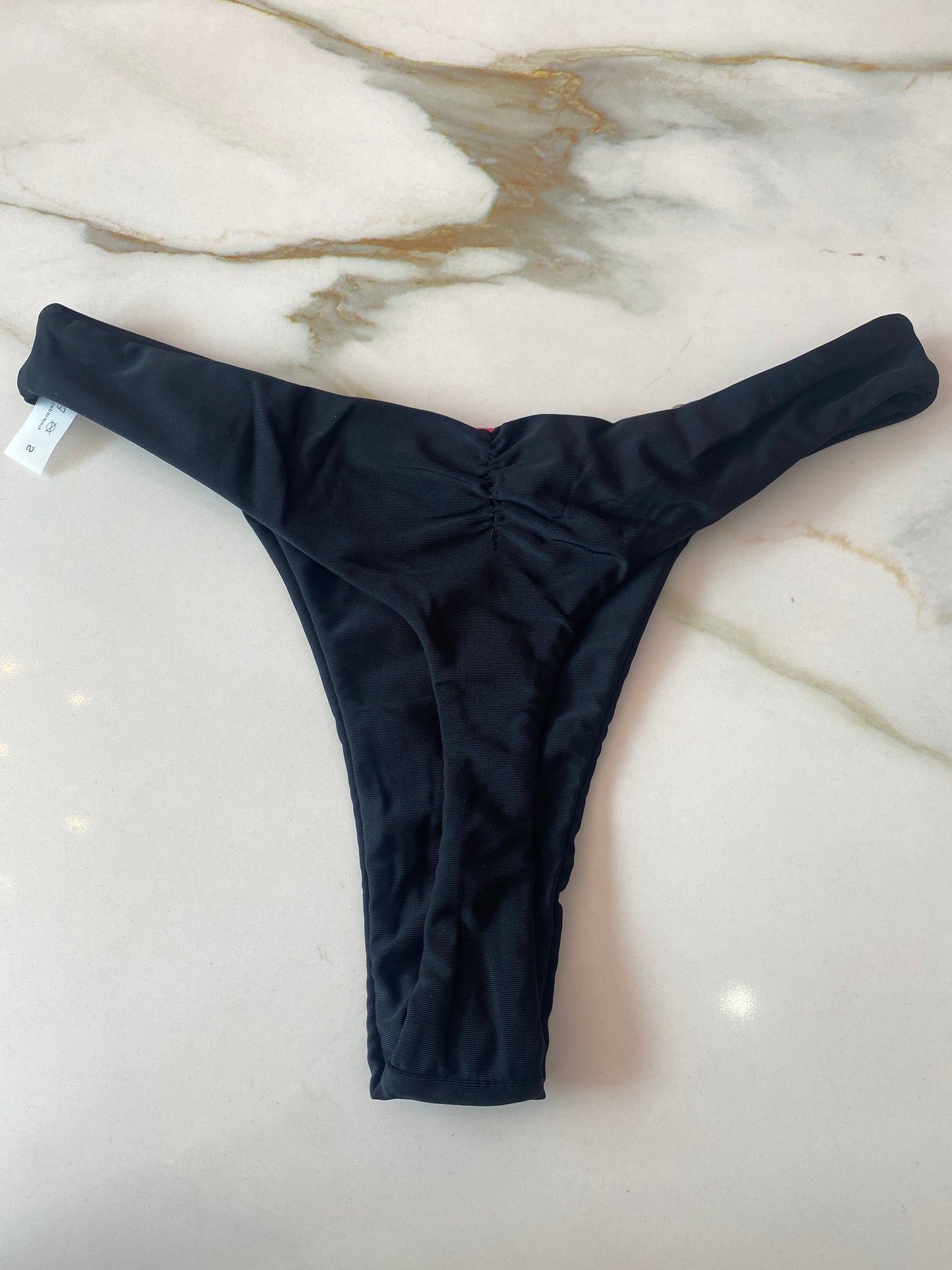 Gauchas low tanga bikini