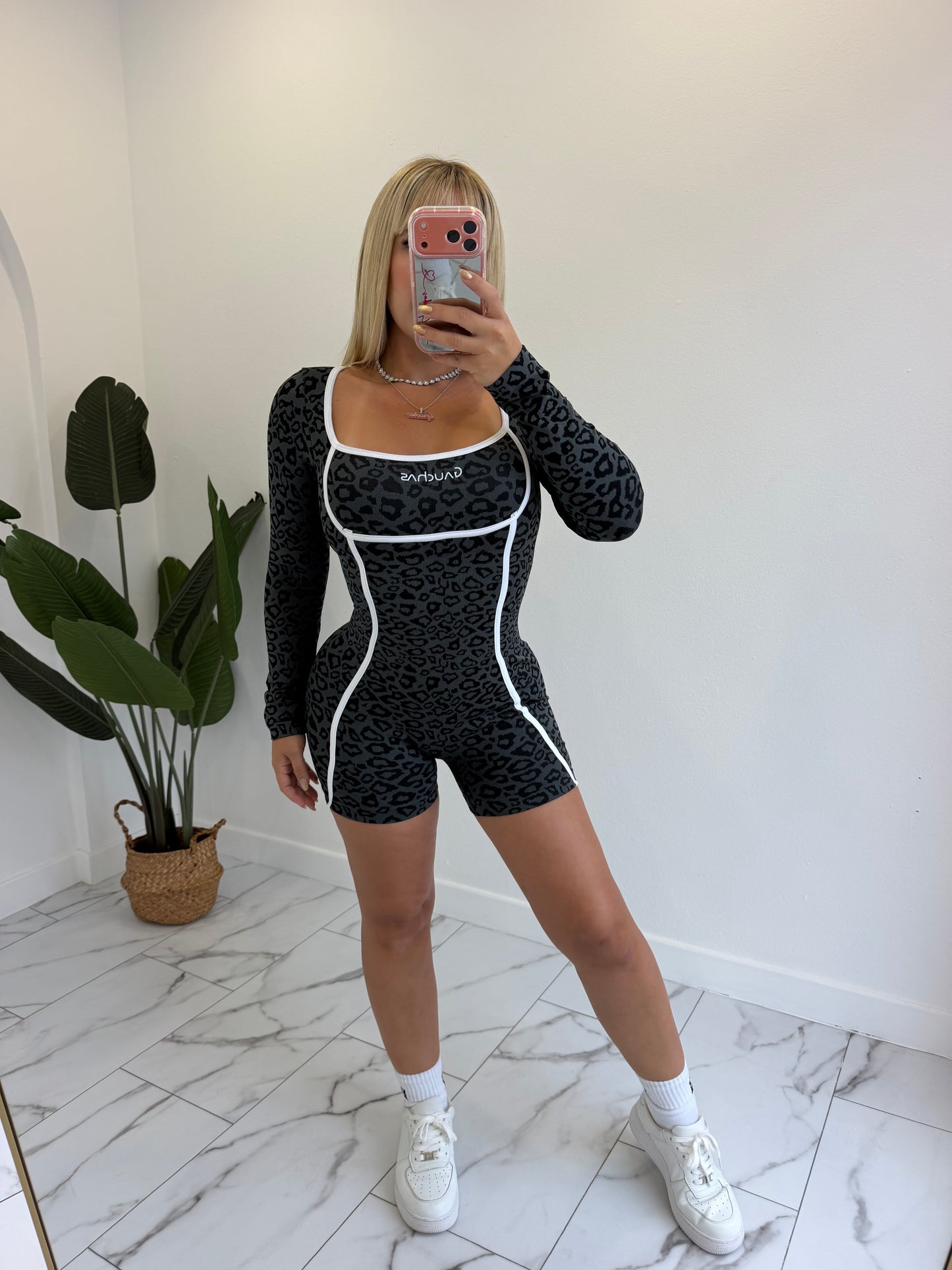 Leopard romper ML