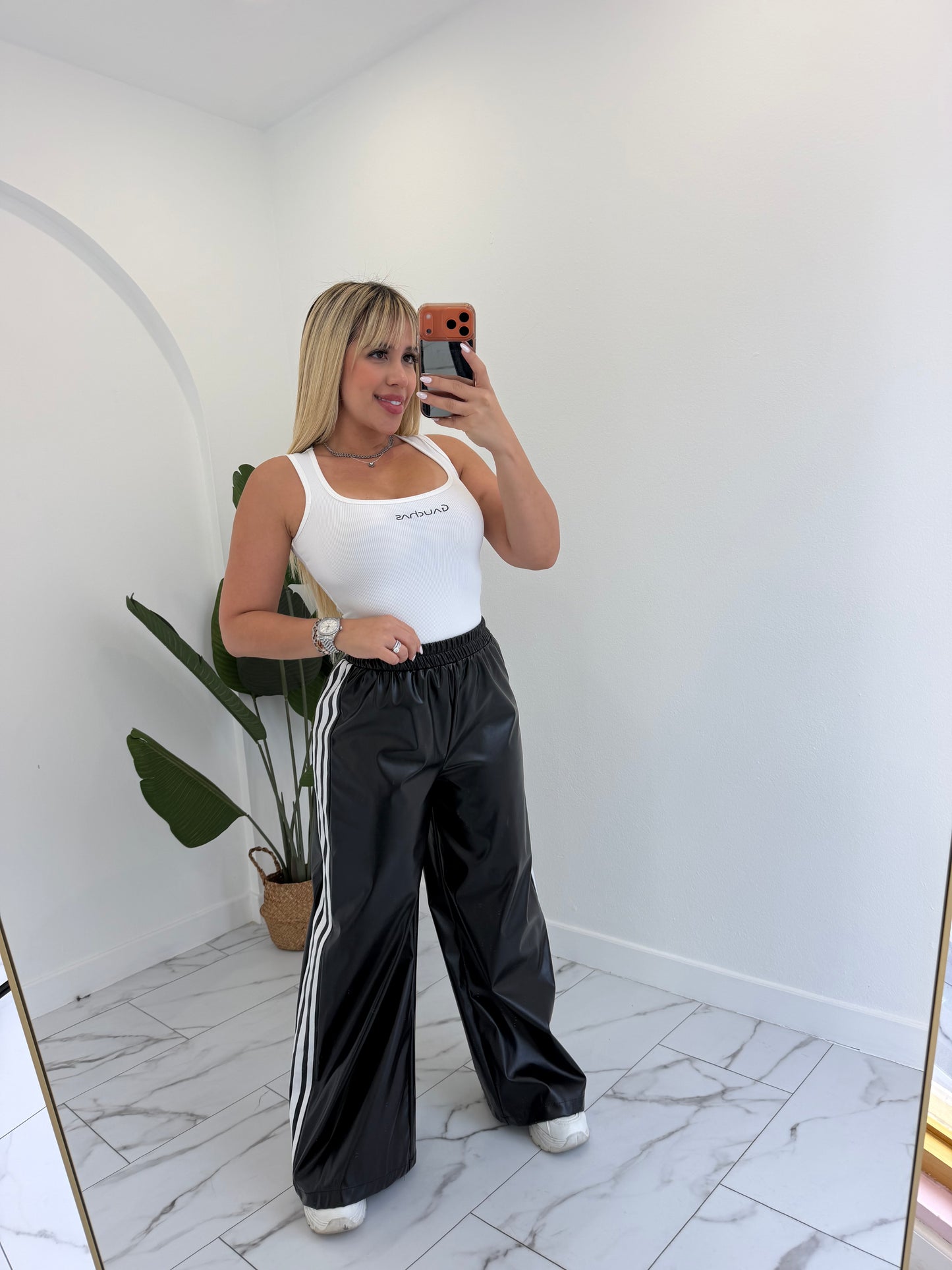 Jogger leather