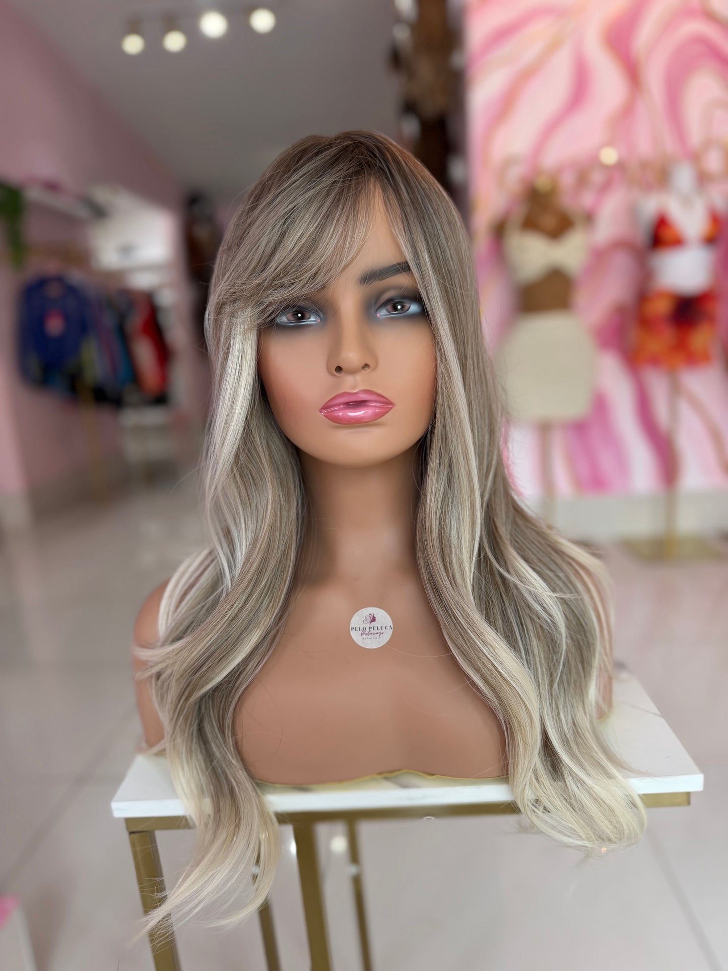 Blond Patricia