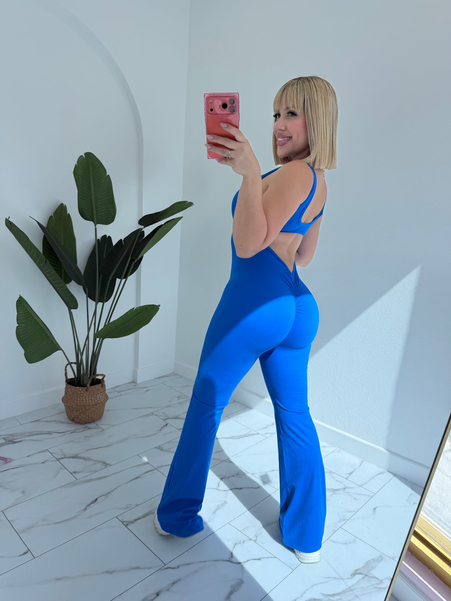 Enterito Palazzo Deportivo (tall girls)