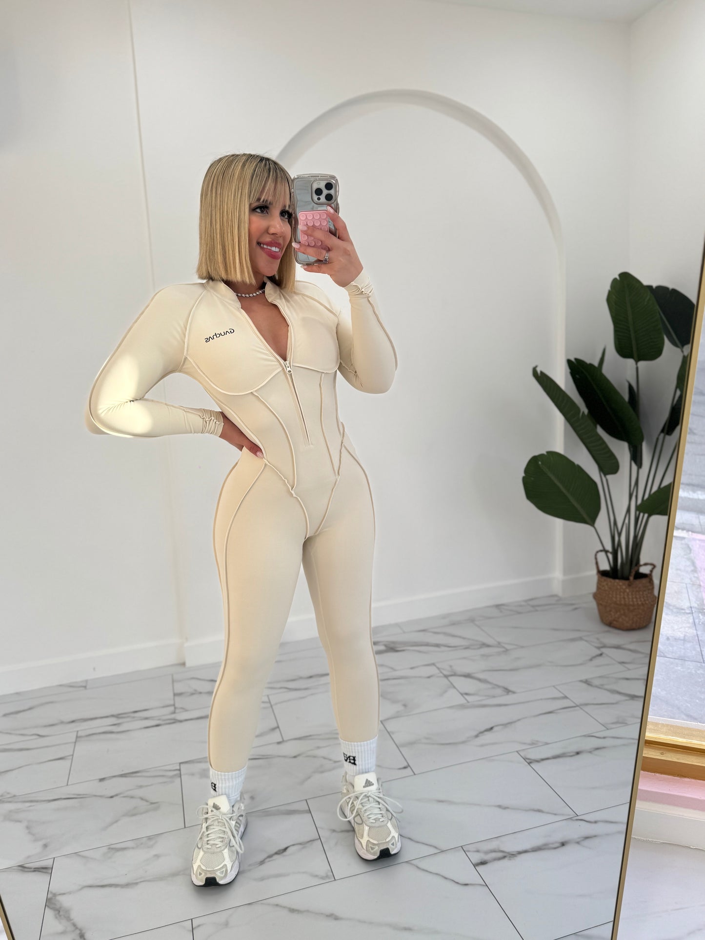 Wonder zipper manga larga