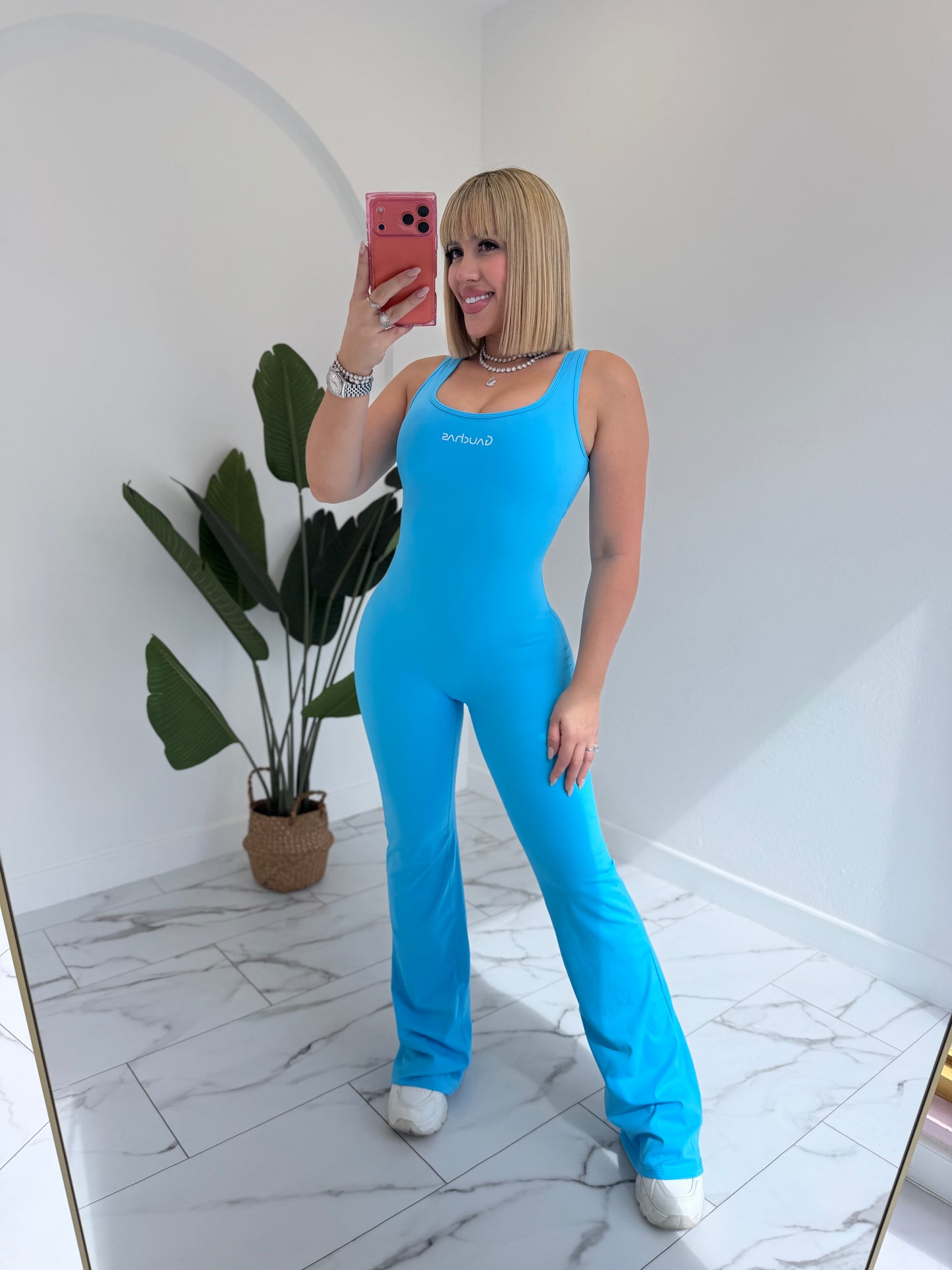 Enterito Palazzo Deportivo (tall girls)