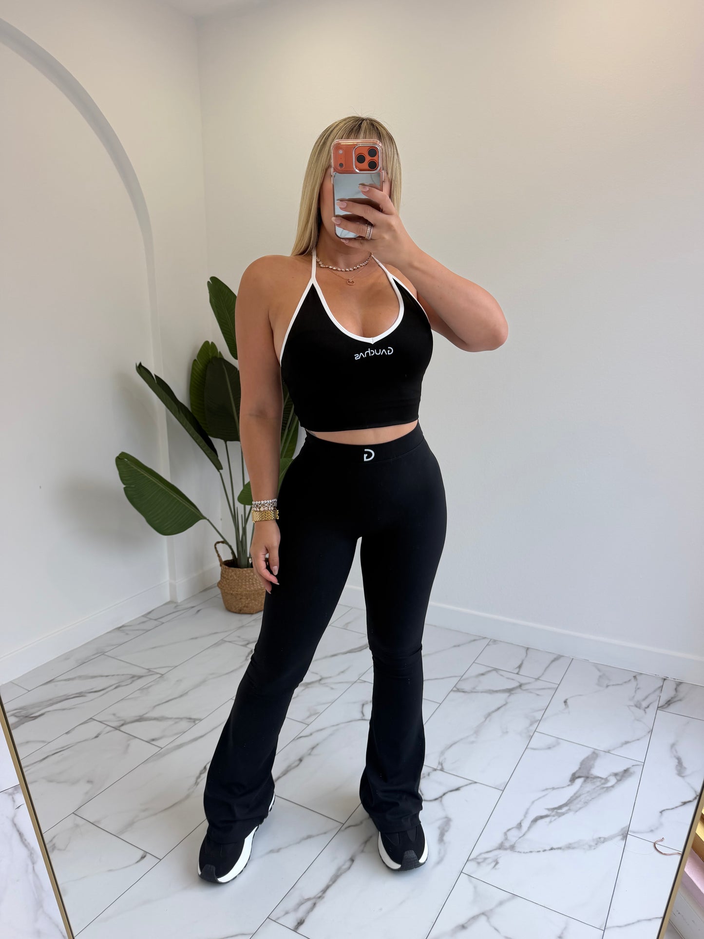 Halter Sport V