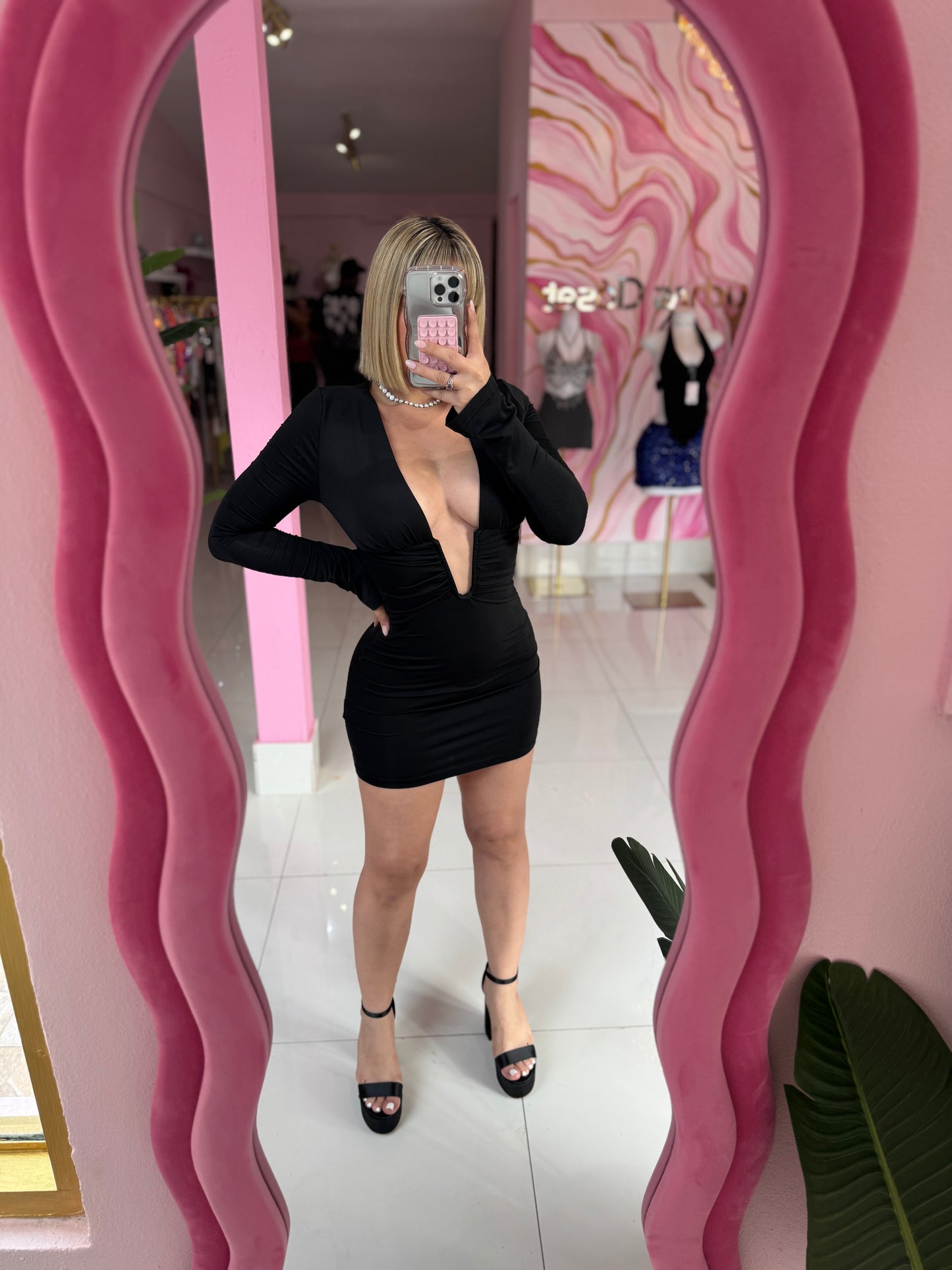 Escote bodycon dress