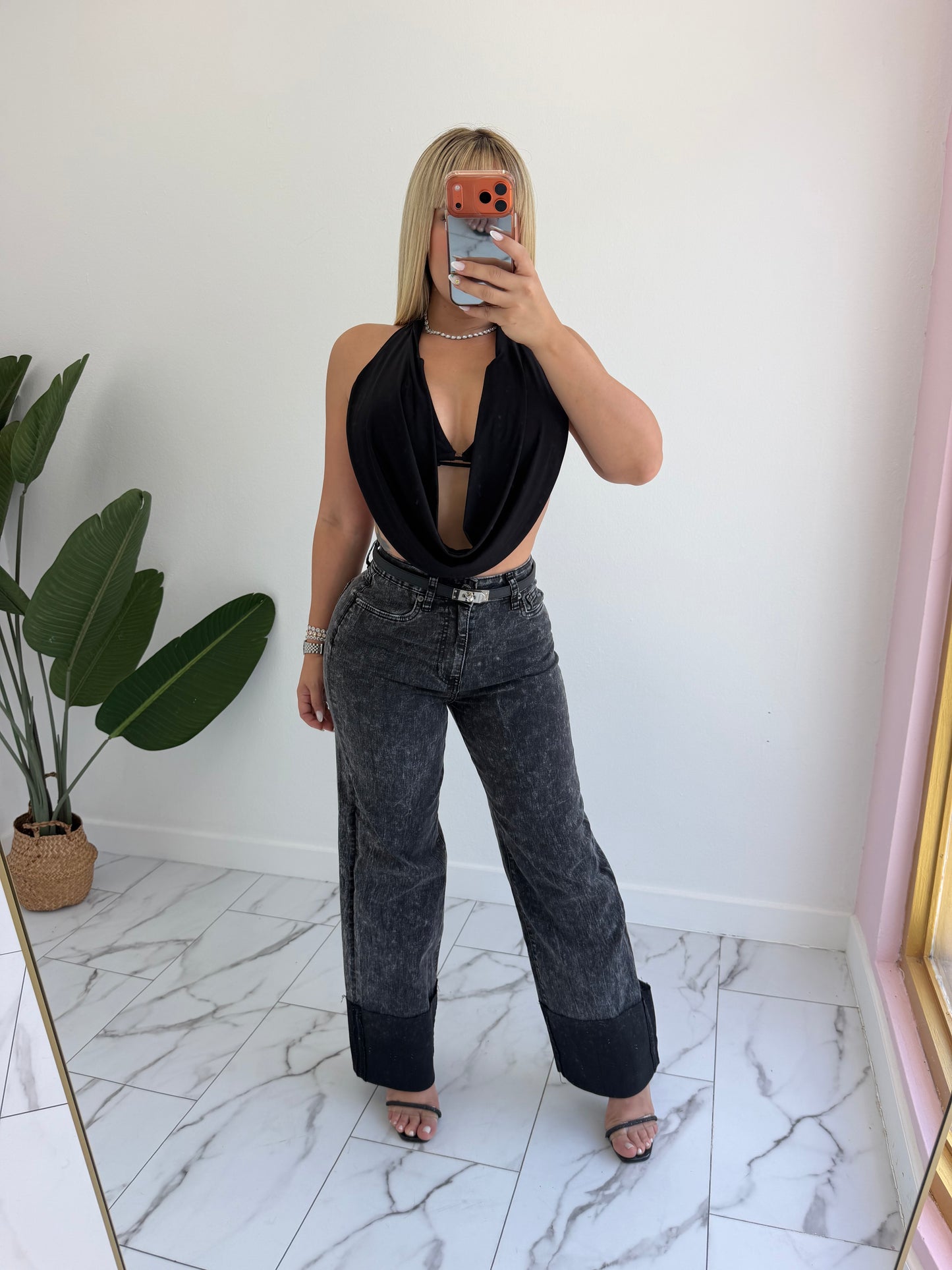 Vibrant Washed Black