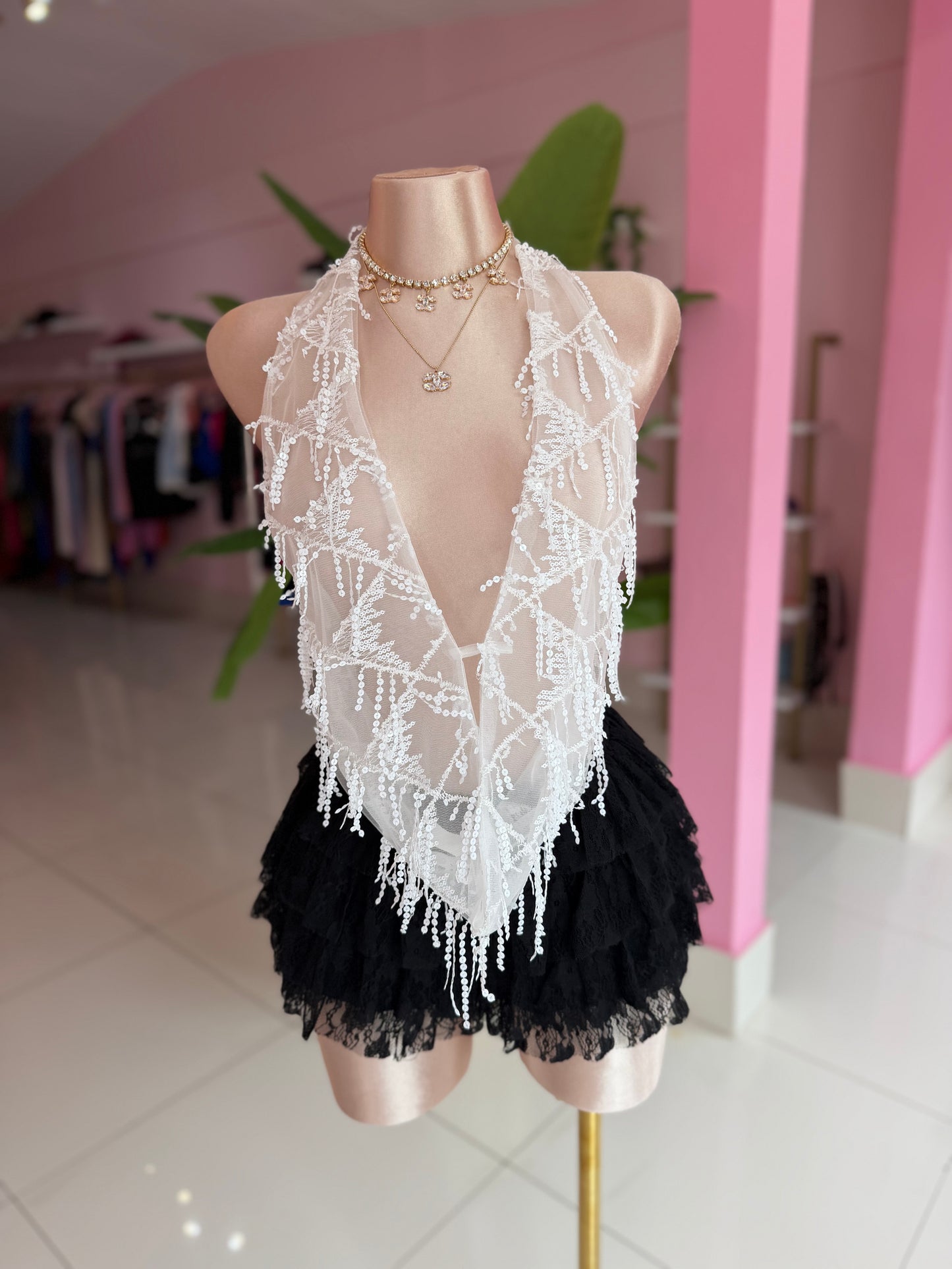 Short coquette encaje