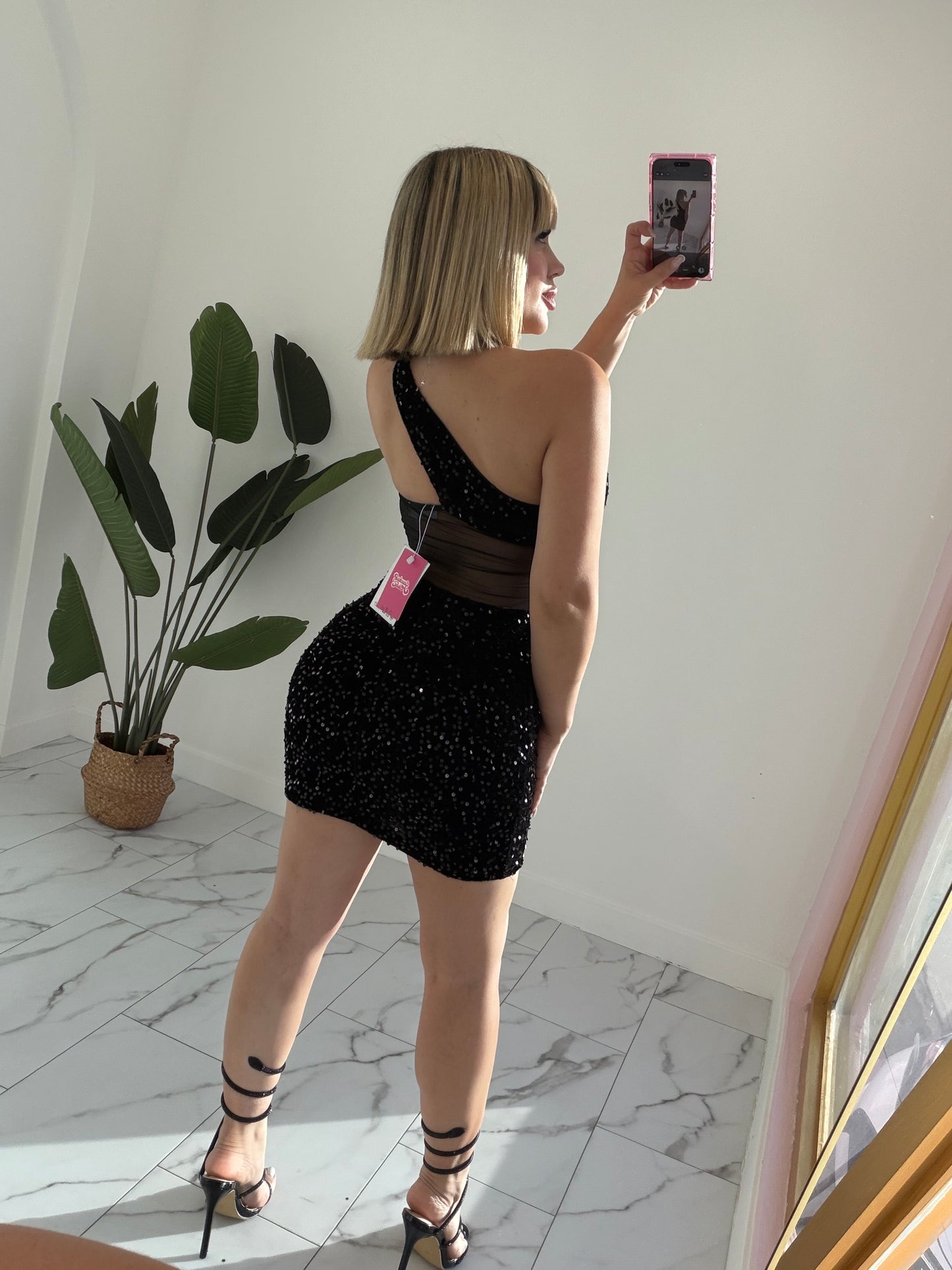 Cross lentejuelas dress