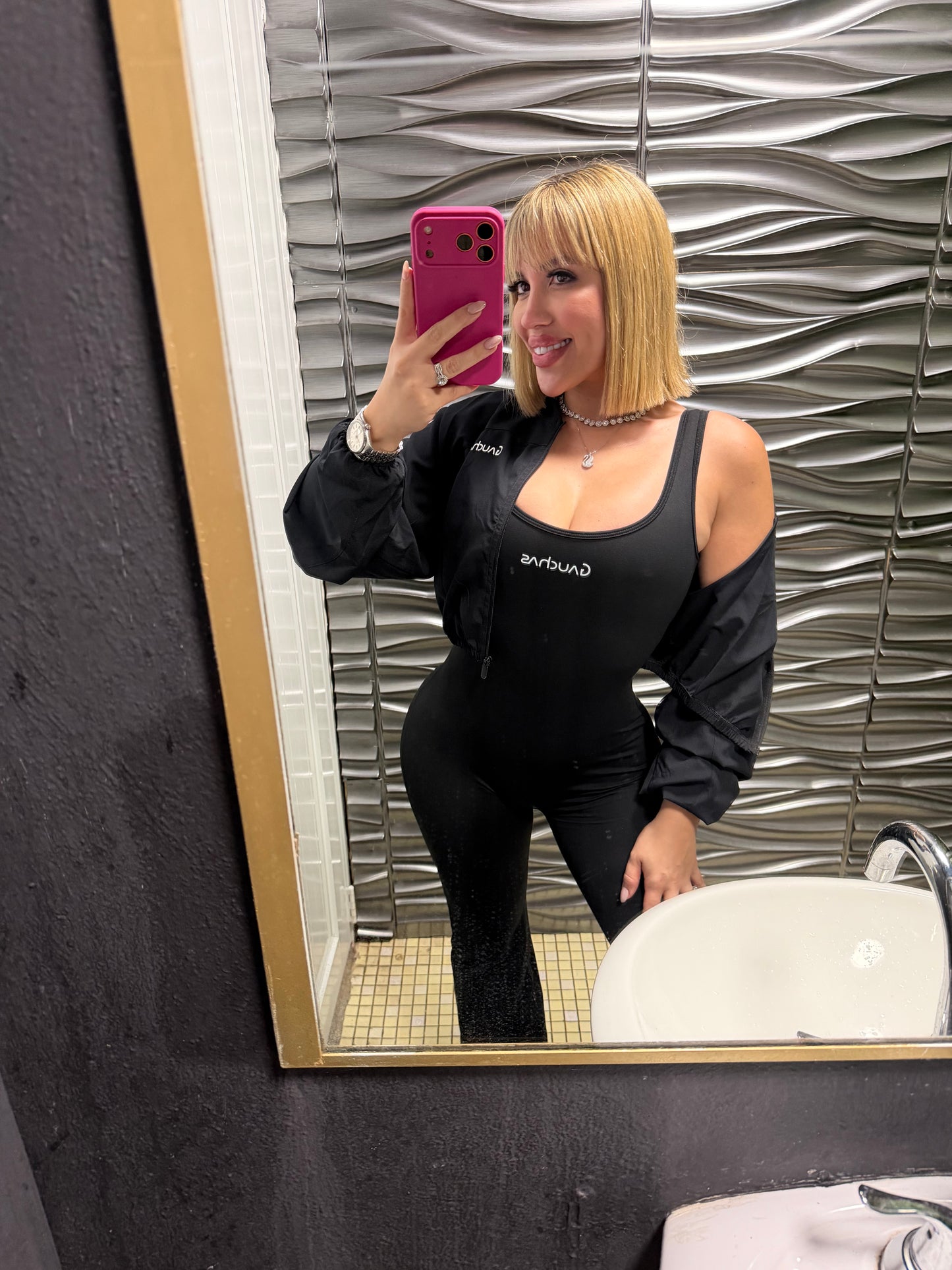 Enterito Palazzo Deportivo (tall girls)