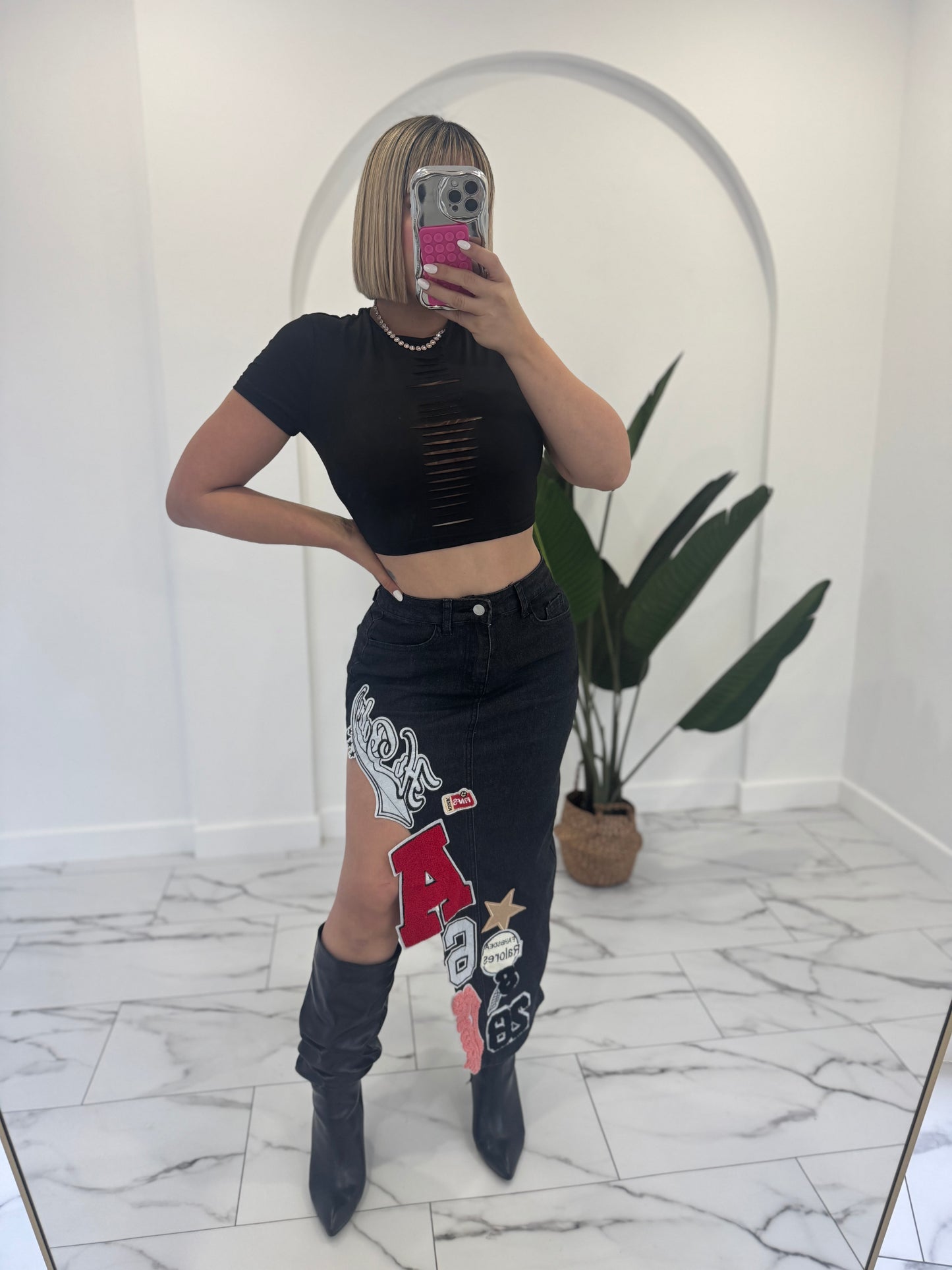 A Maxi denim Skirt