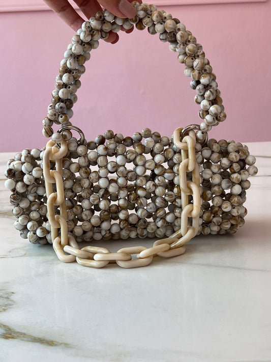 Beaded cartera