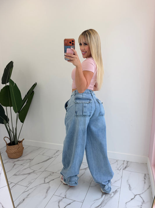 Vibrant Baggy Jean