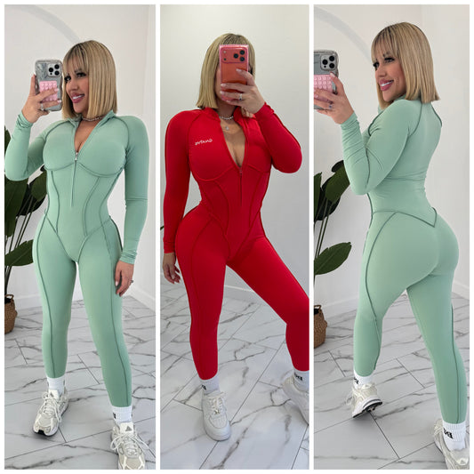 Jumpsuit Wonder cover