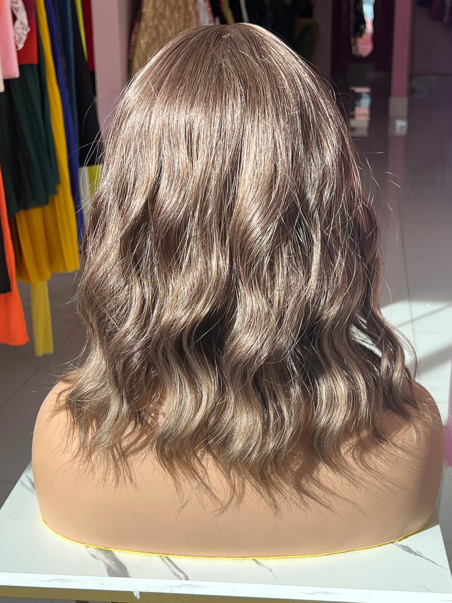 Castaña Waves short