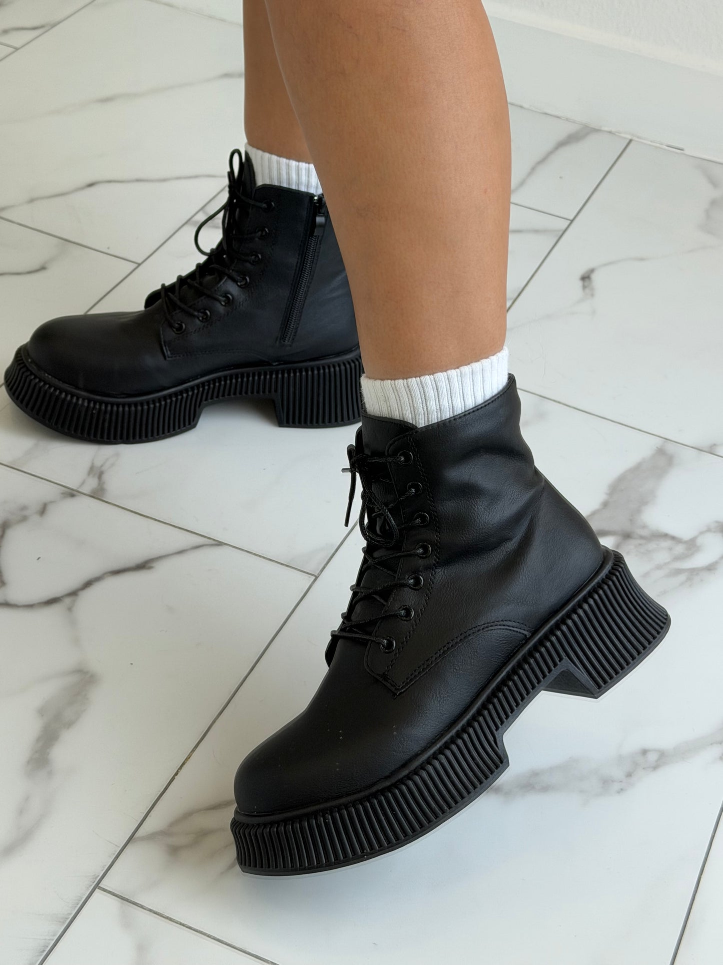 Low combat botas