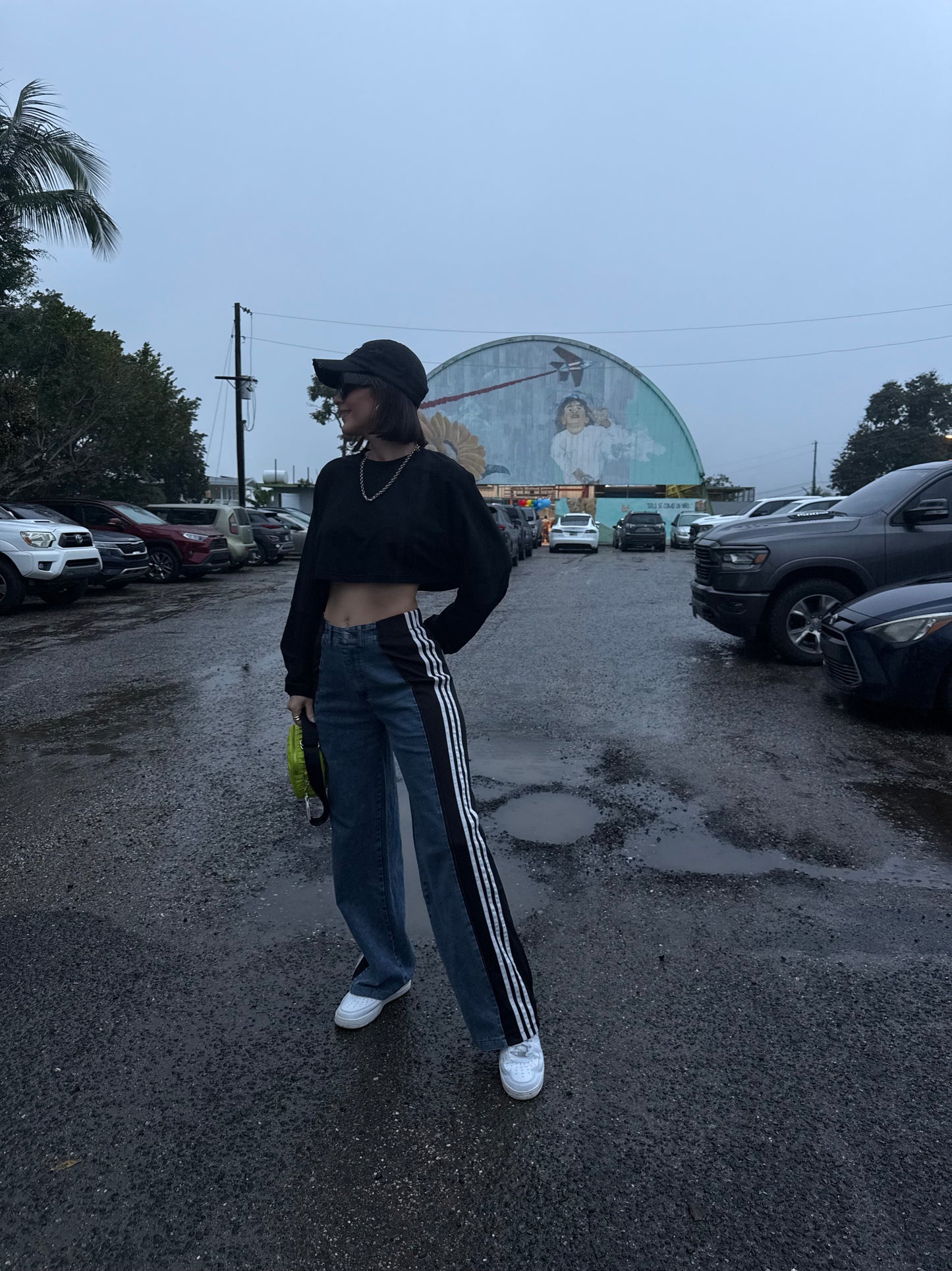 Crop top sport manga larga