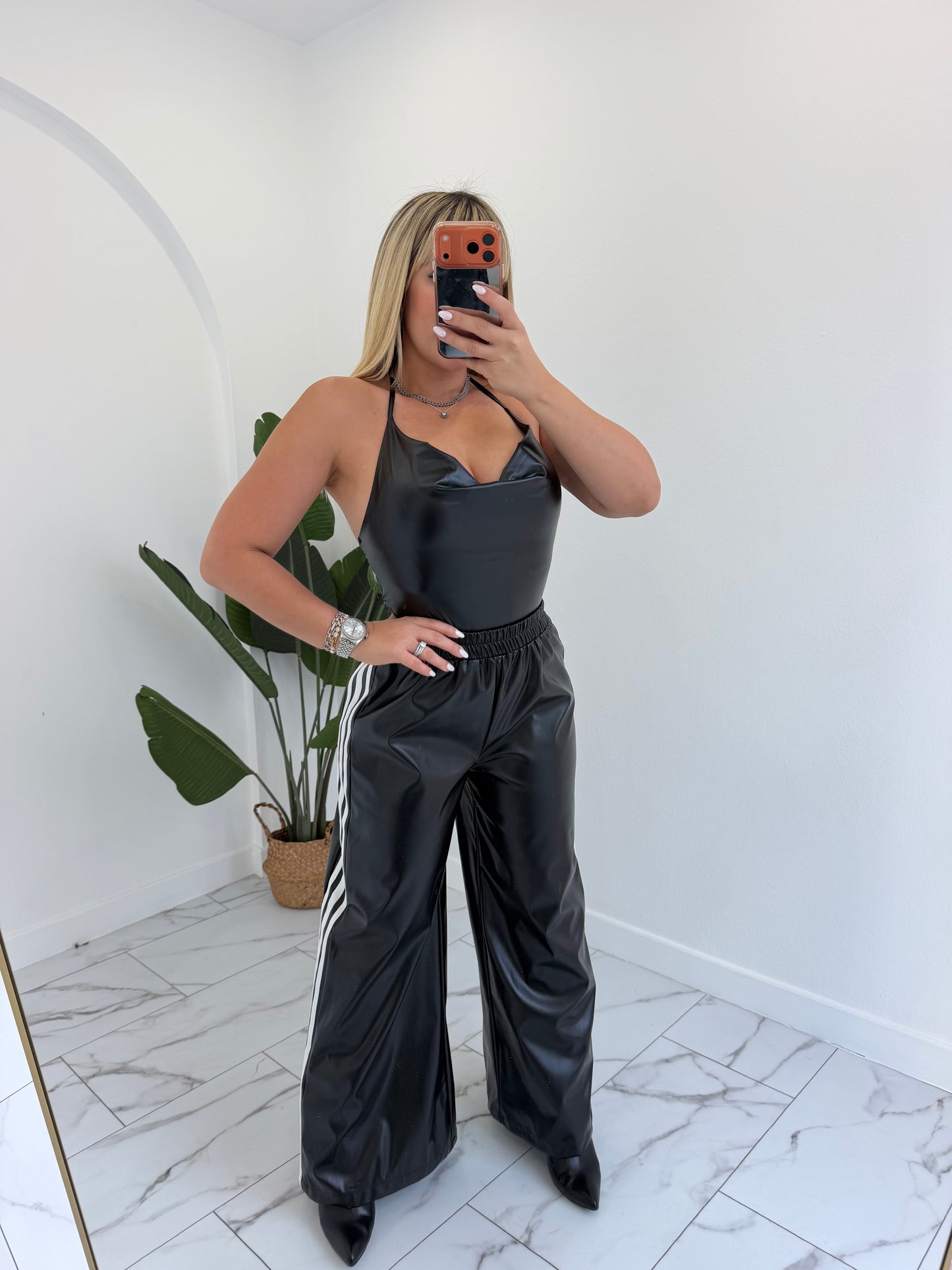 Jogger leather