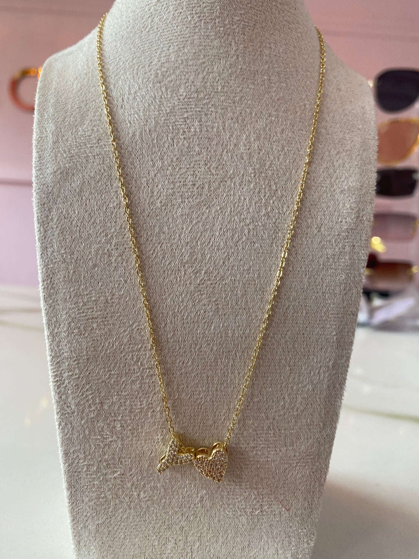 Letra collar con corazon