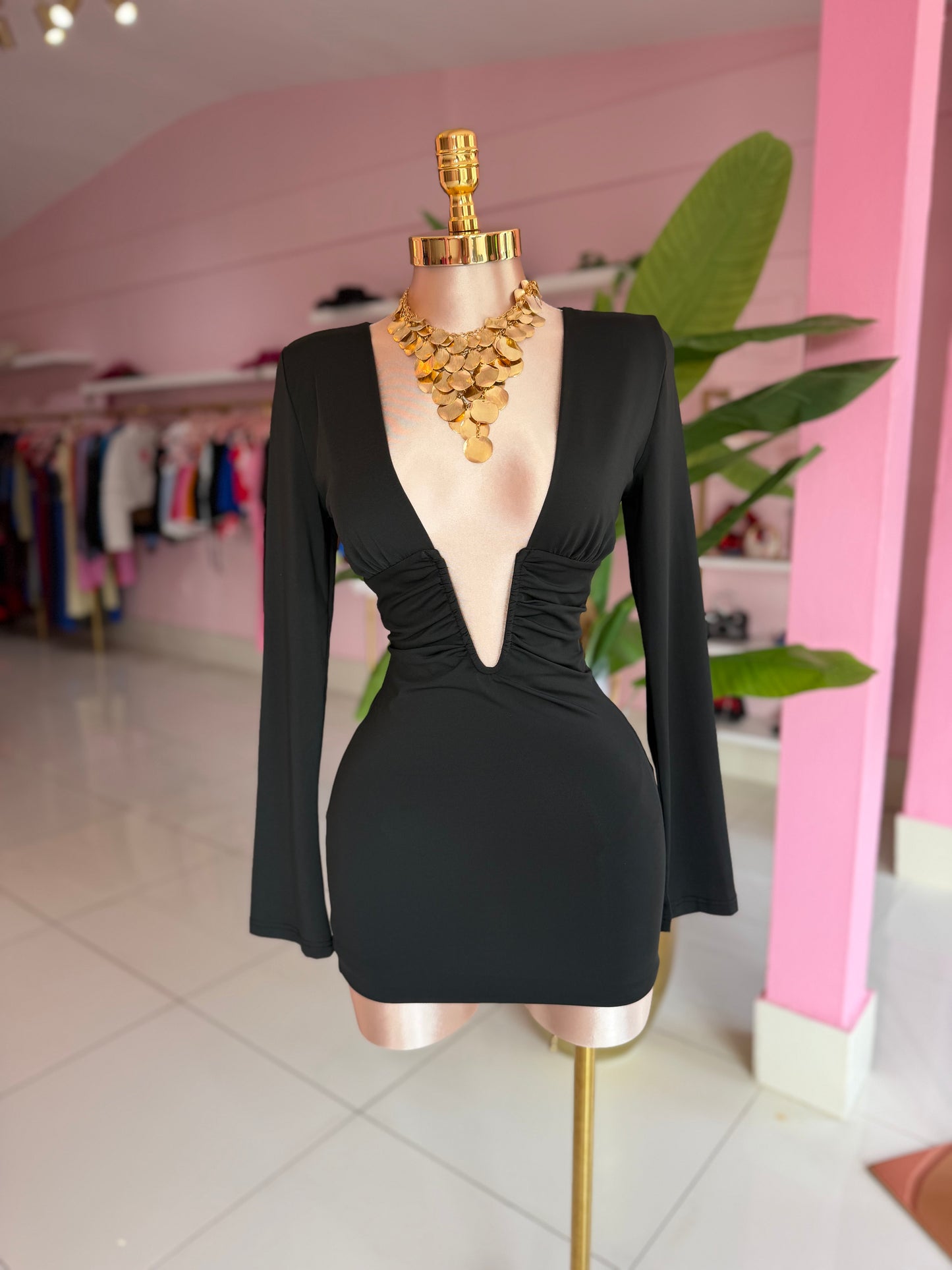 Escote bodycon dress